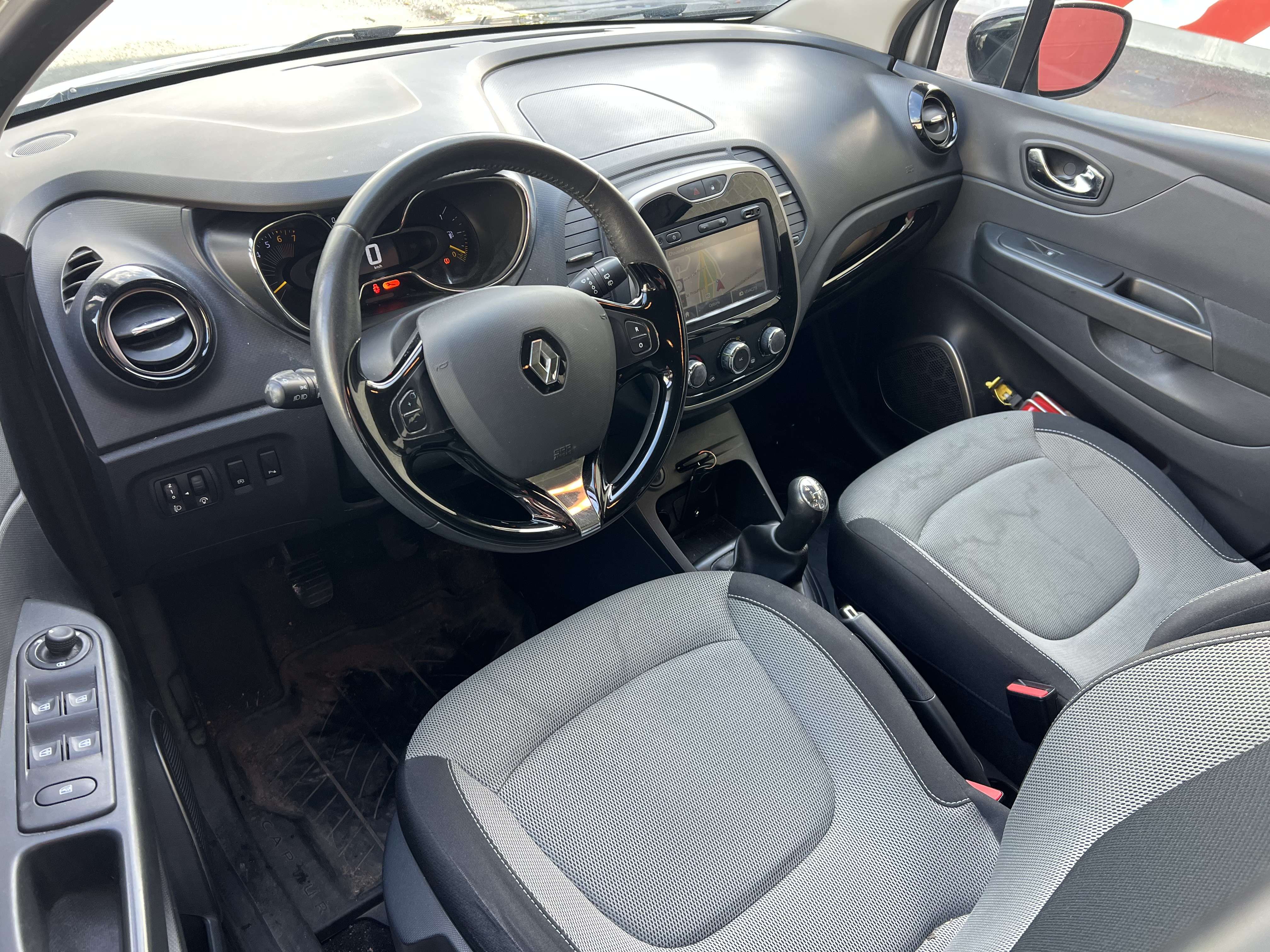 Renault Captur 0.9 TCe Energy Extrem + CLIM + NAVI