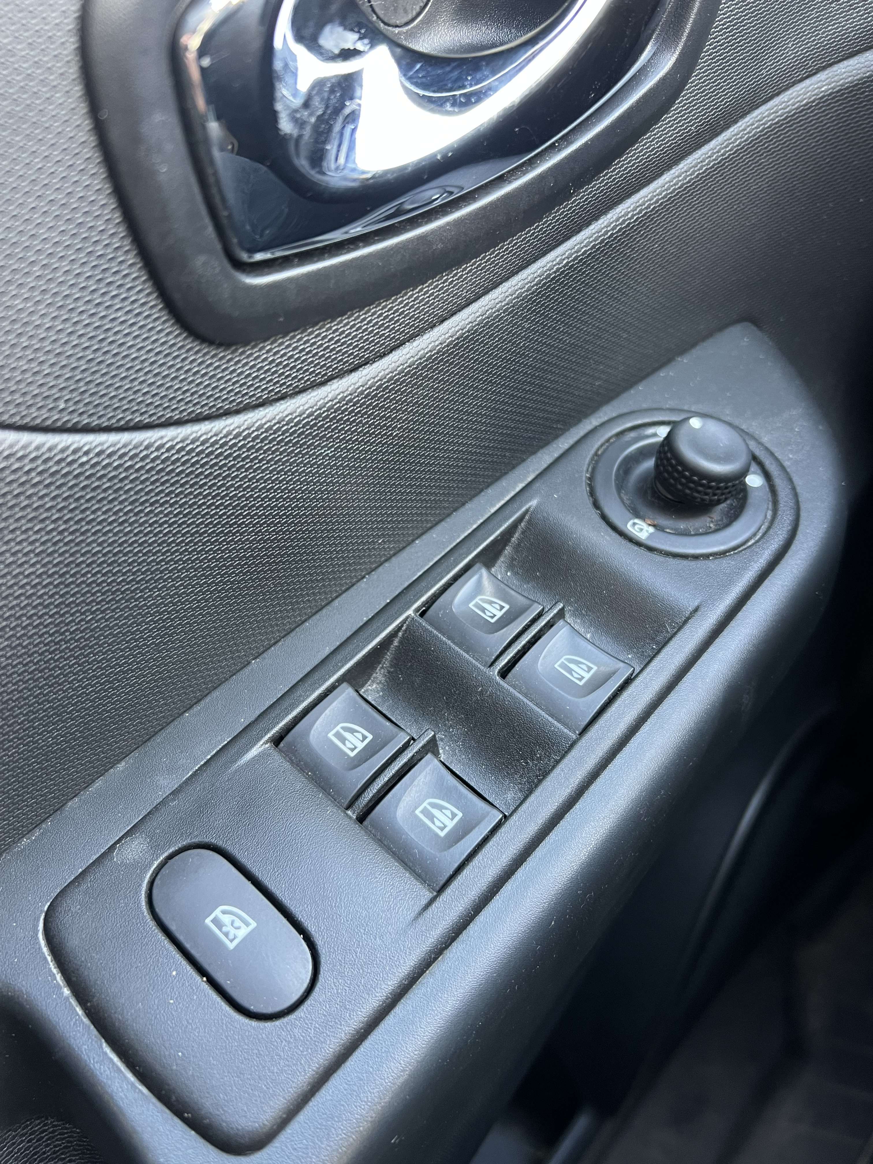 Renault Captur 0.9 TCe Energy Extrem + CLIM + NAVI