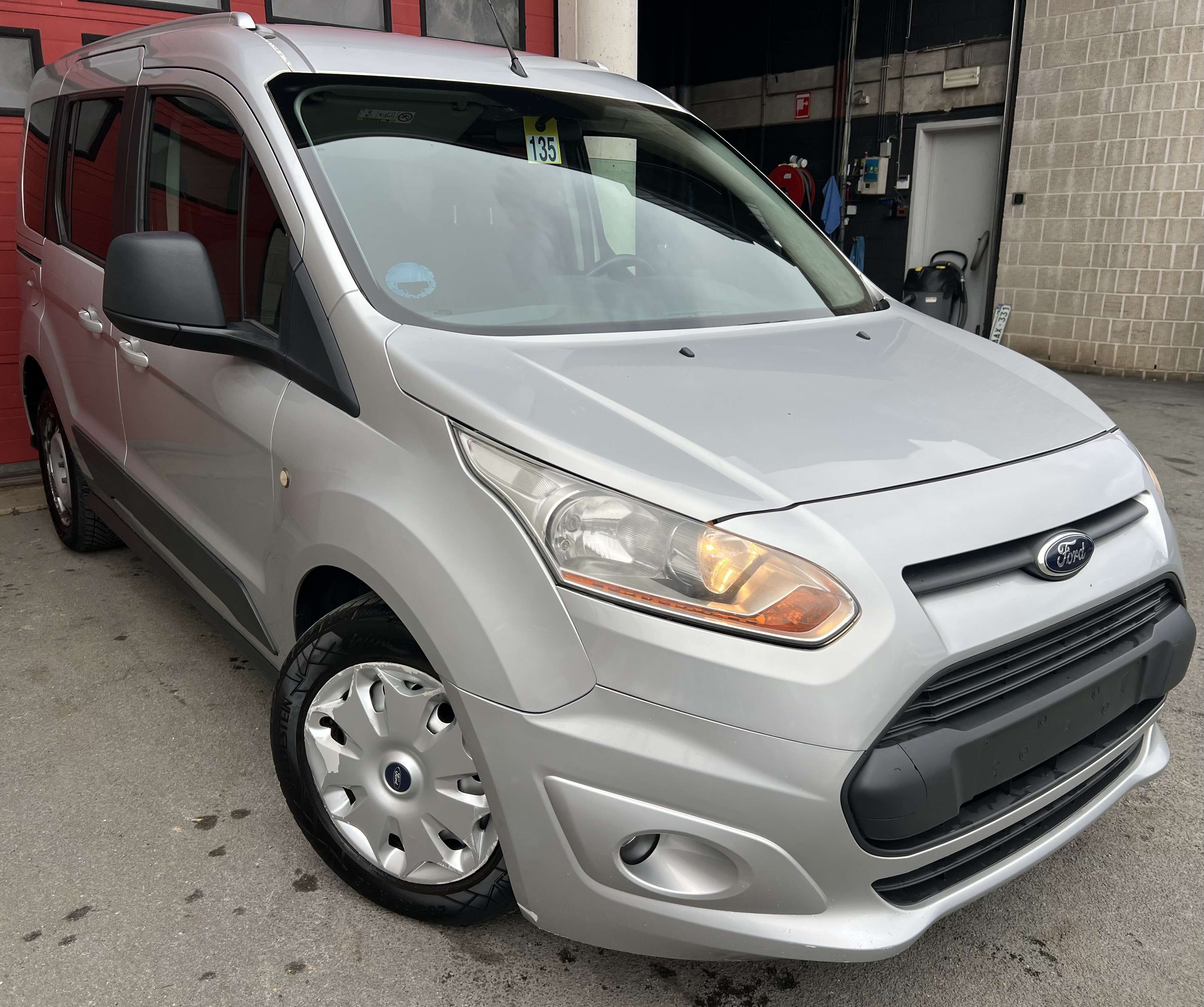 Ford Tourneo Connect 1.6 TDCi Ambiente + CLIM + 5 PLACES