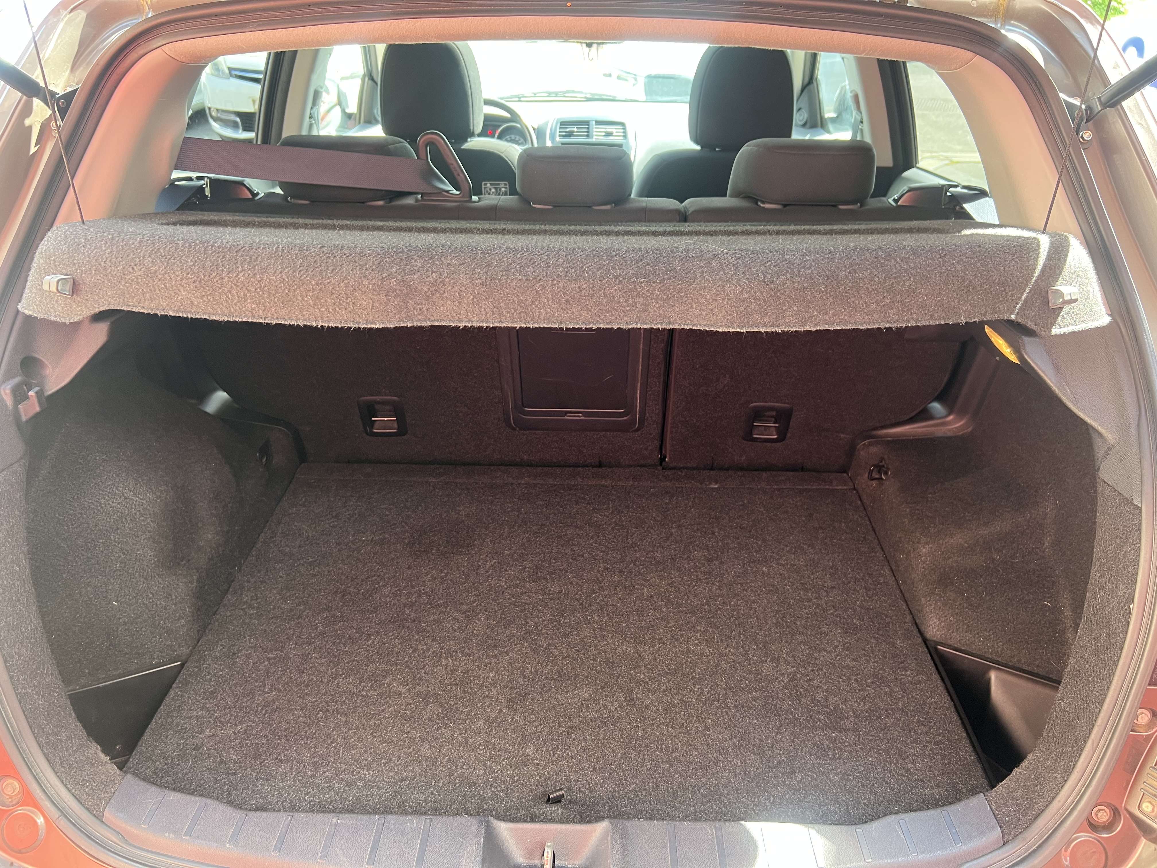 Mitsubishi ASX 1.8 Di-D 2WD Instyle + CLIM + TOIT PANO