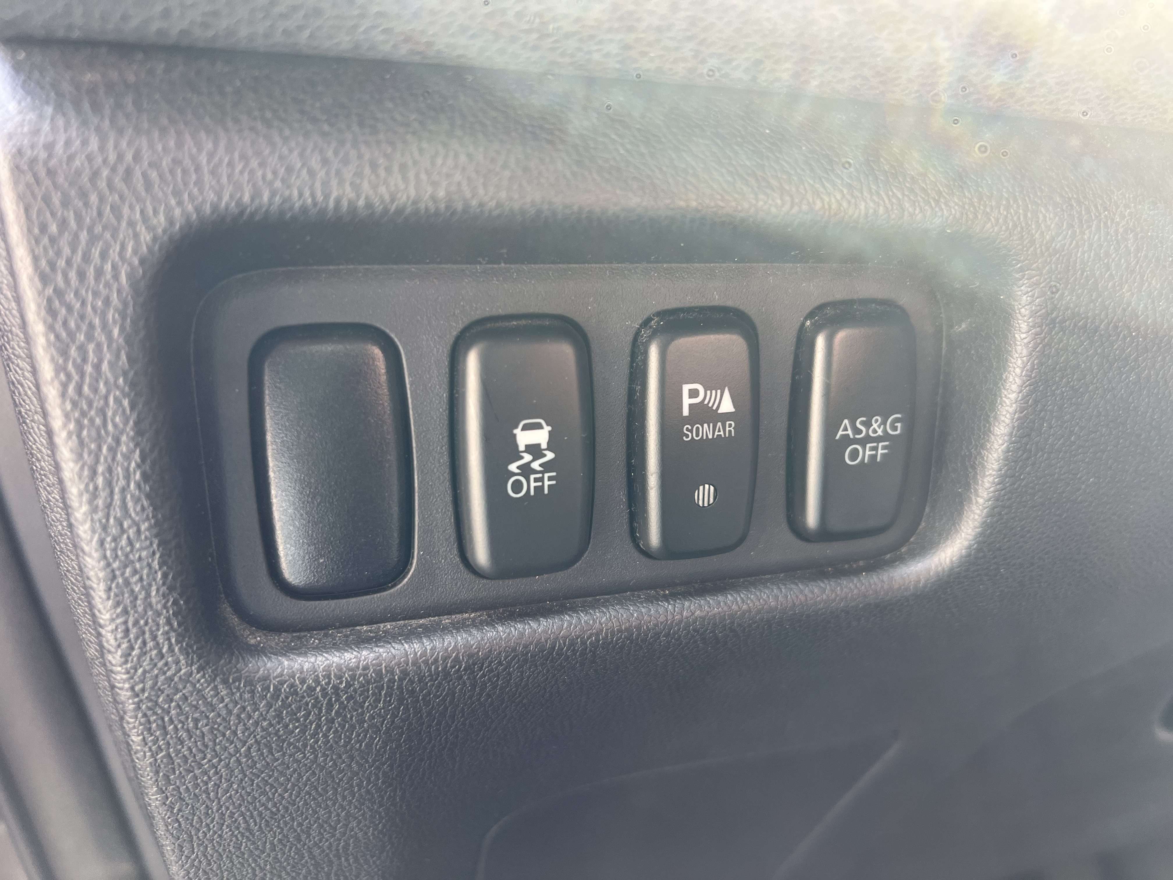 Mitsubishi ASX 1.8 Di-D 2WD Instyle + CLIM + TOIT PANO