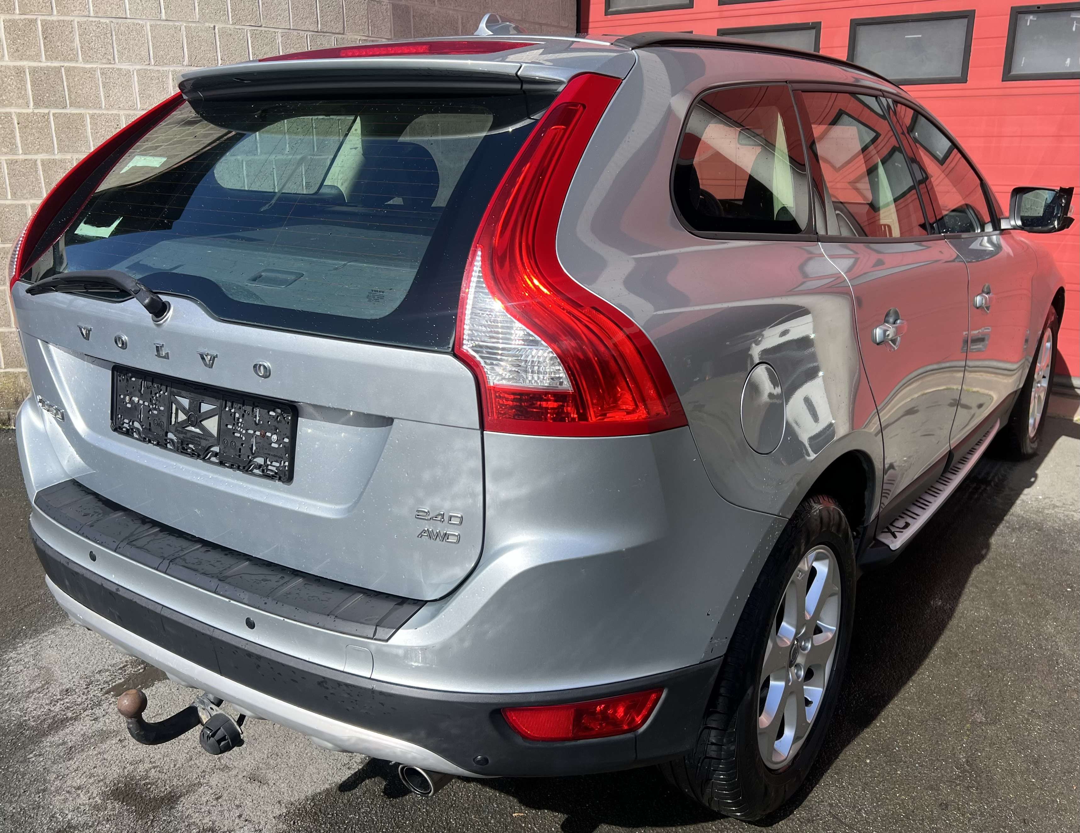 Volvo XC60 2.4 D AWD Kinetic + CLIM + JANTES