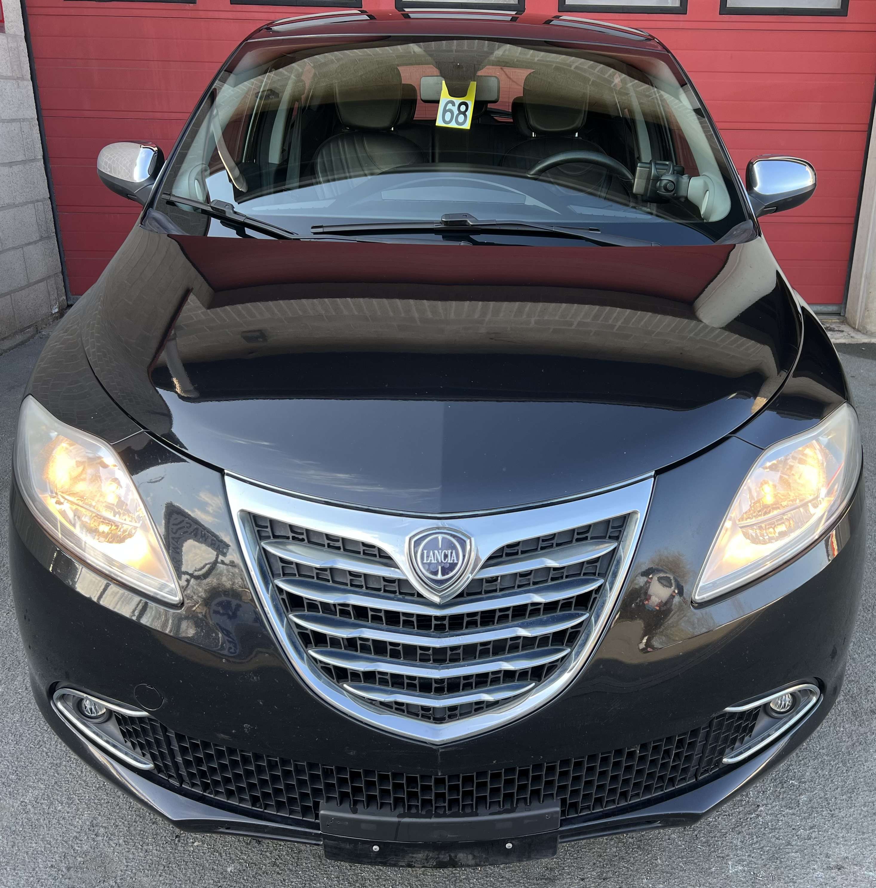Lancia Ypsilon 0.9 TwinAir Platinium + CLIM + NAVI + PANO + CUIR
