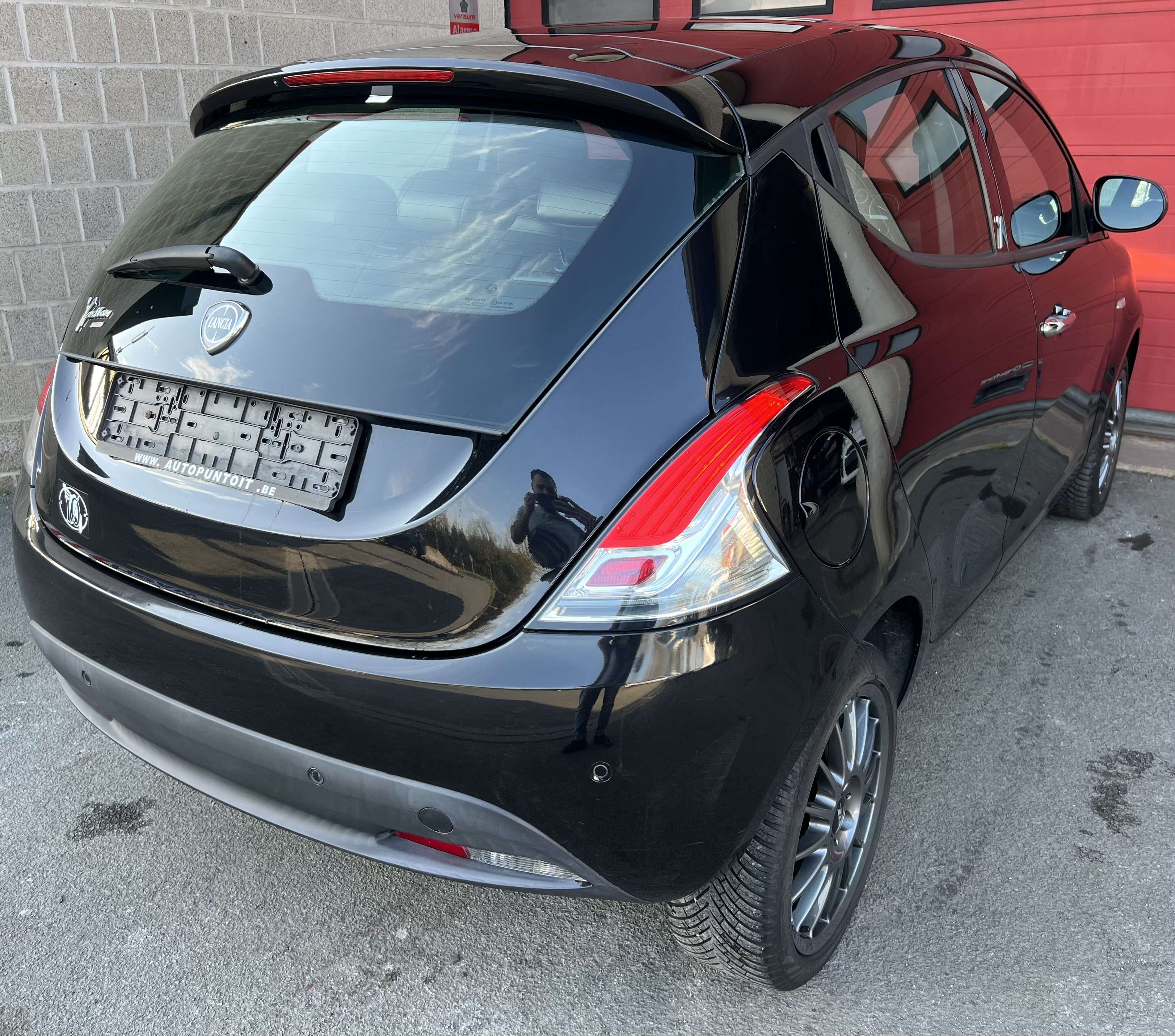 Lancia Ypsilon 0.9 TwinAir Platinium + CLIM + NAVI + PANO + CUIR