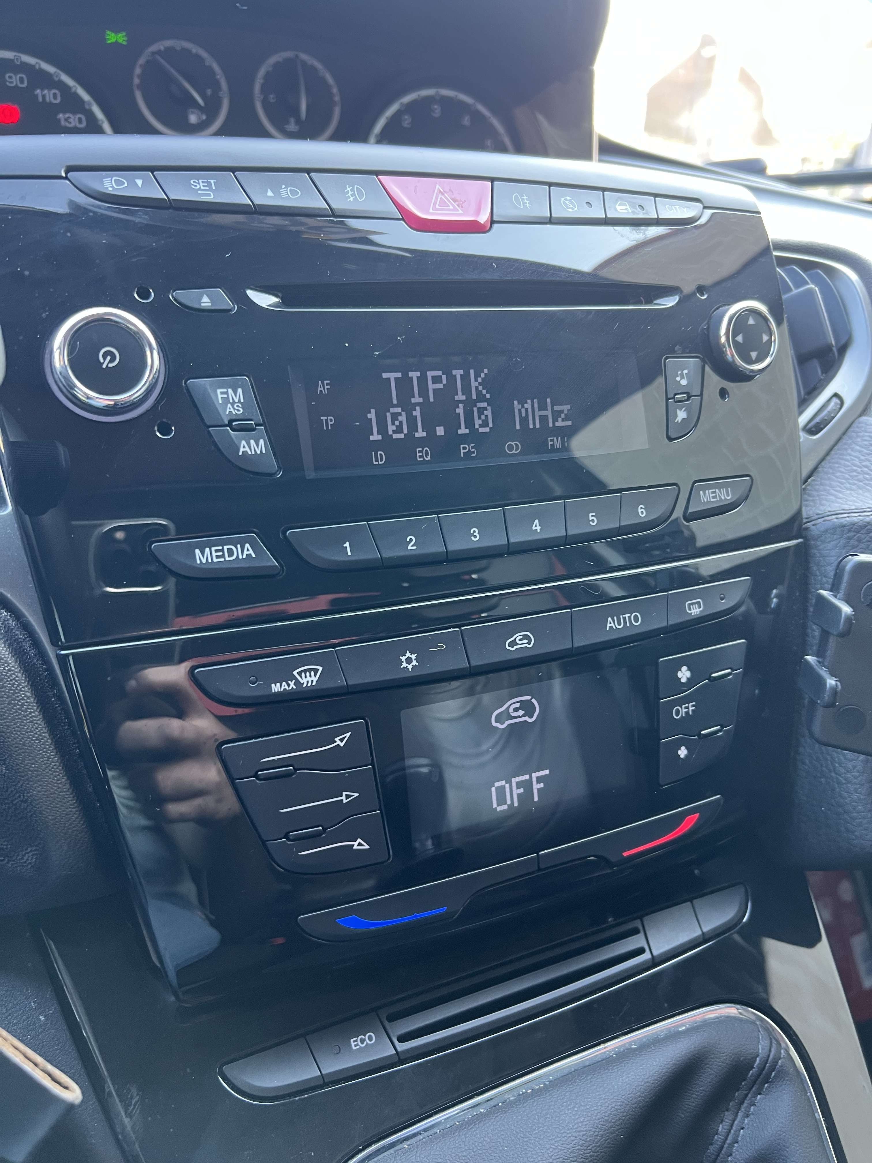 Lancia Ypsilon 0.9 TwinAir Platinium + CLIM + NAVI + PANO + CUIR