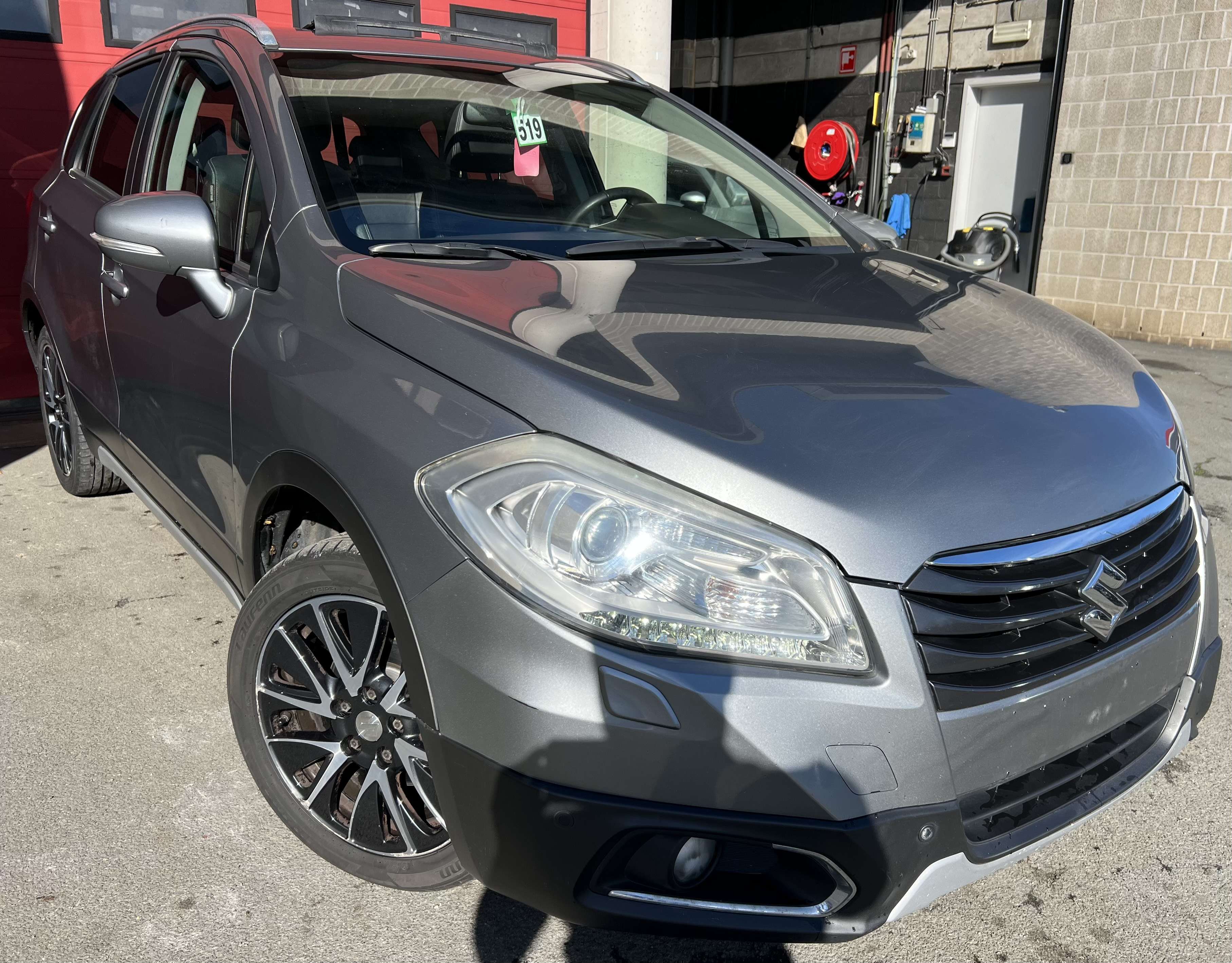 Suzuki SX4 S-Cross 1.6i GL  B-Line + NAVI + CAMÉRA + CUIR + PANO