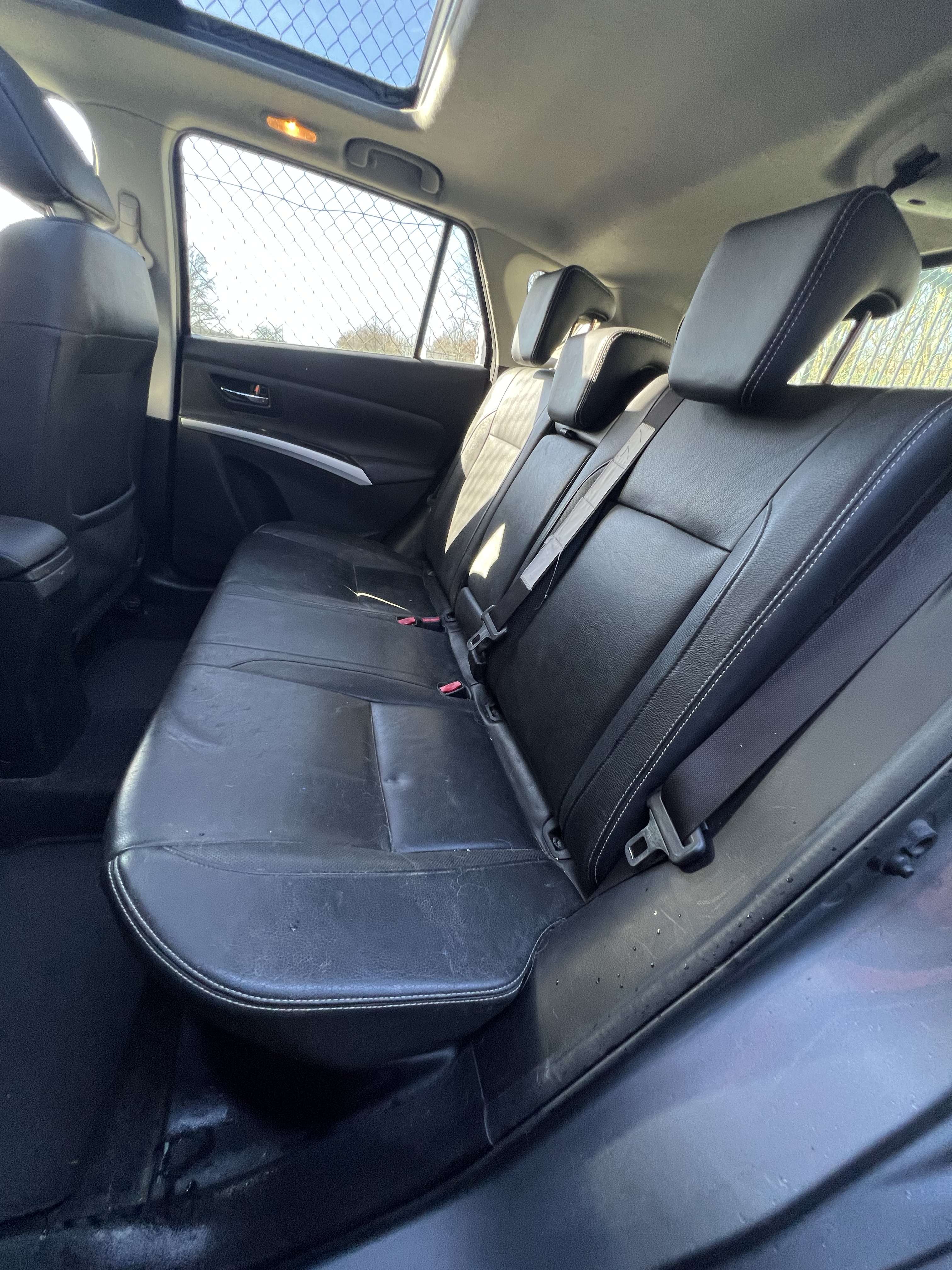 Suzuki SX4 S-Cross 1.6i GL  B-Line + NAVI + CAMÉRA + CUIR + PANO