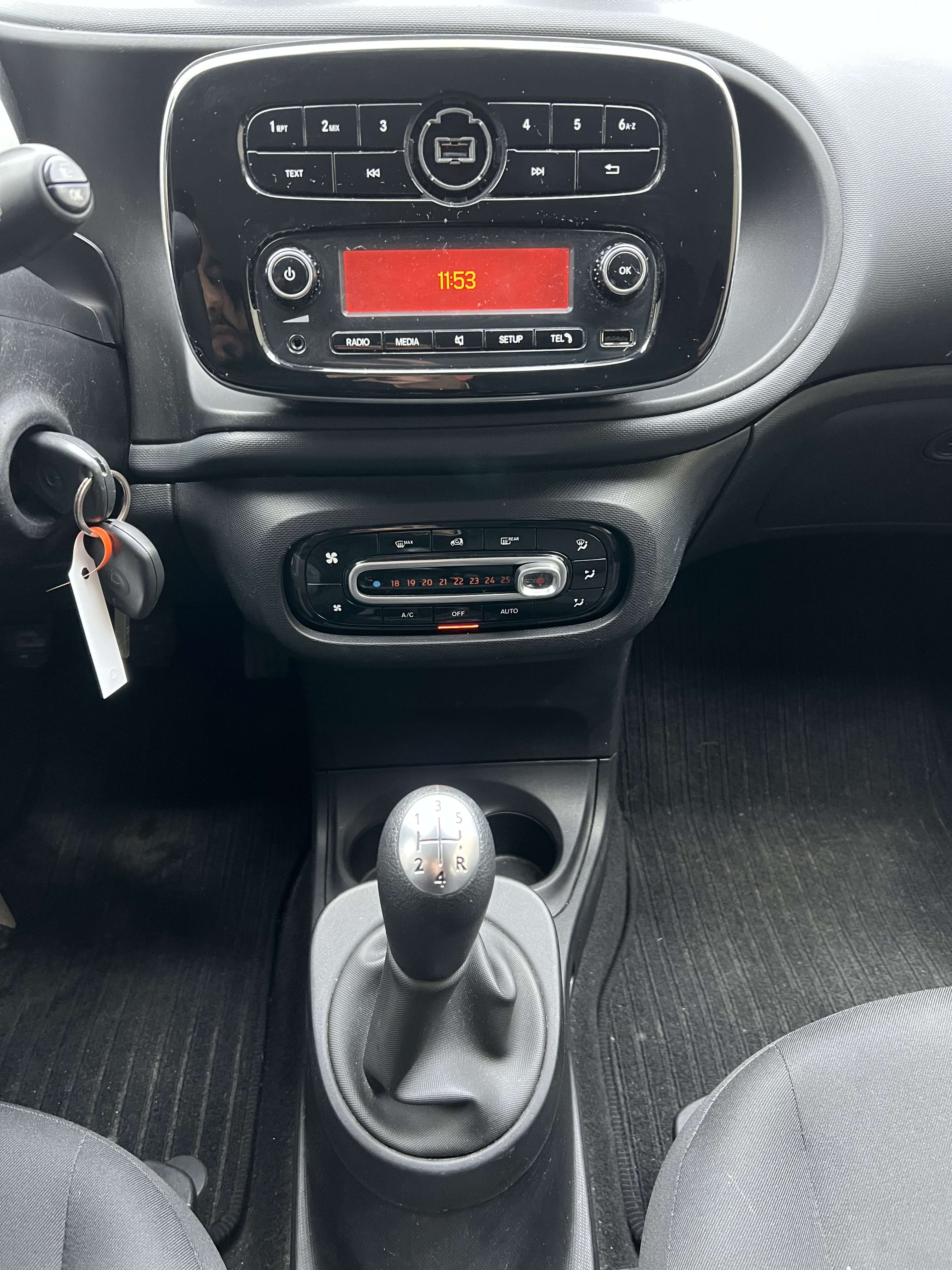 smart forFour 1.0i Edition + CLIM + CAR-PASS
