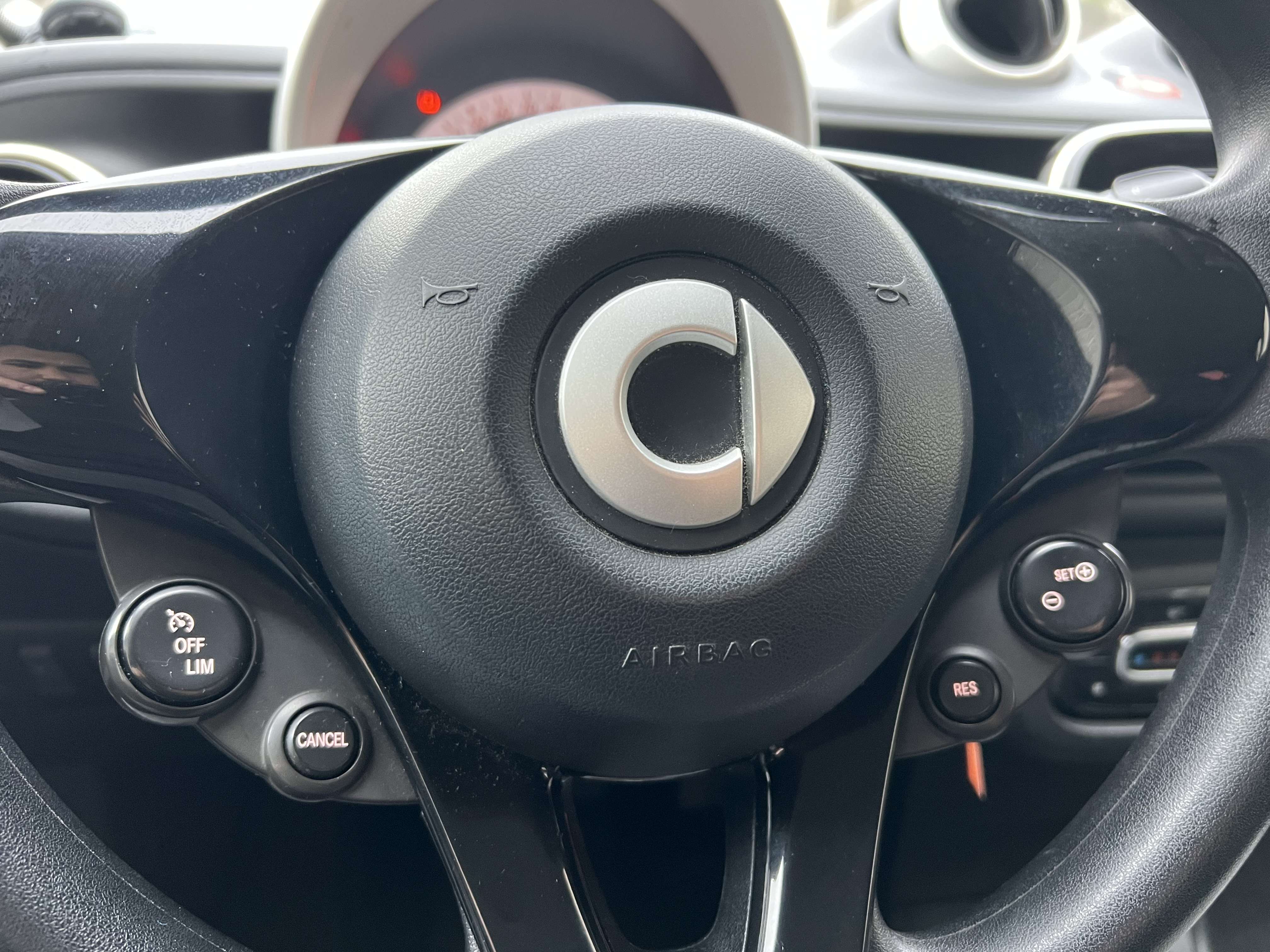 smart forFour 1.0i Edition + CLIM + CAR-PASS