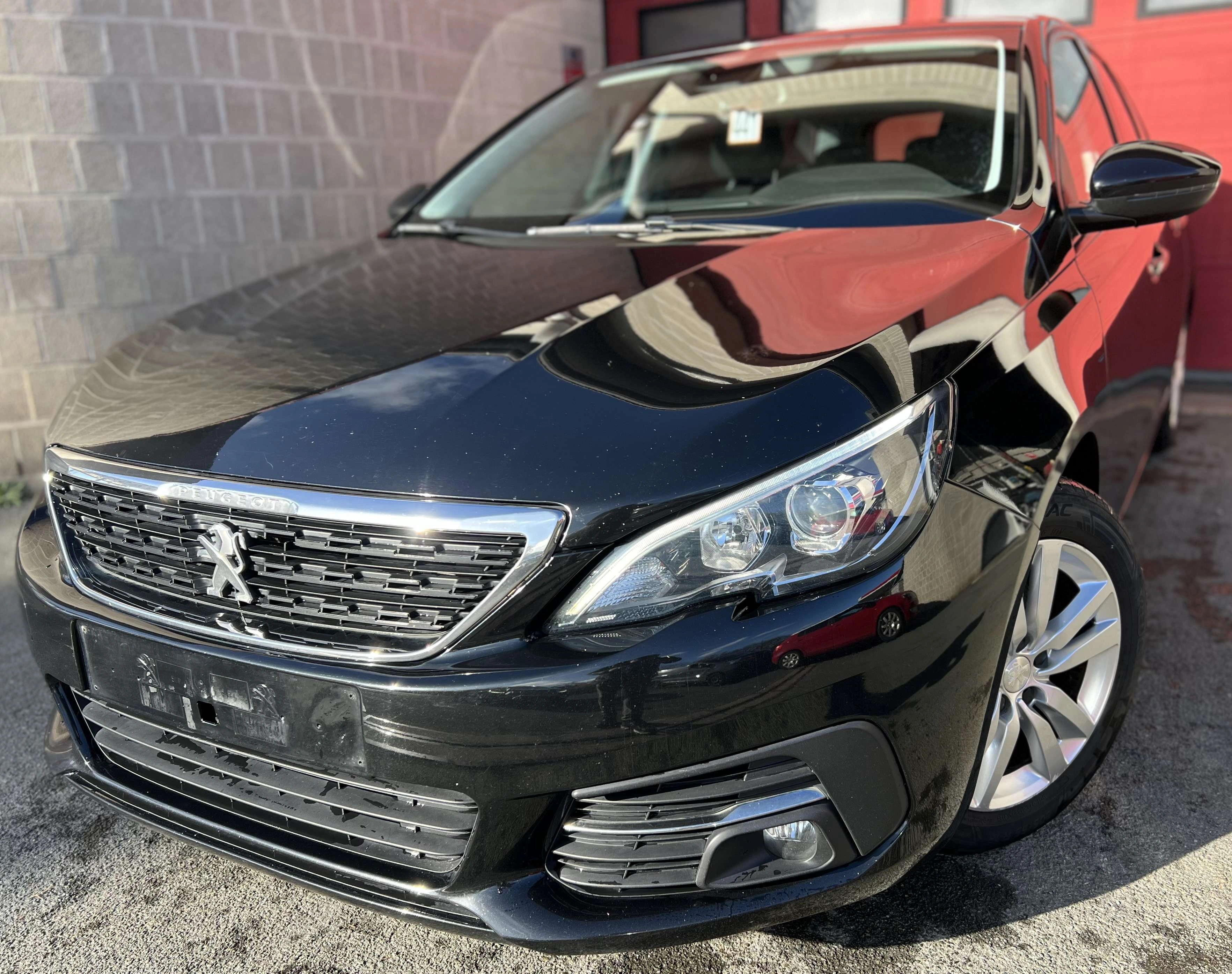 Peugeot 308 SW 1.6 BlueHDi ECO Active + NAVI + CLIM