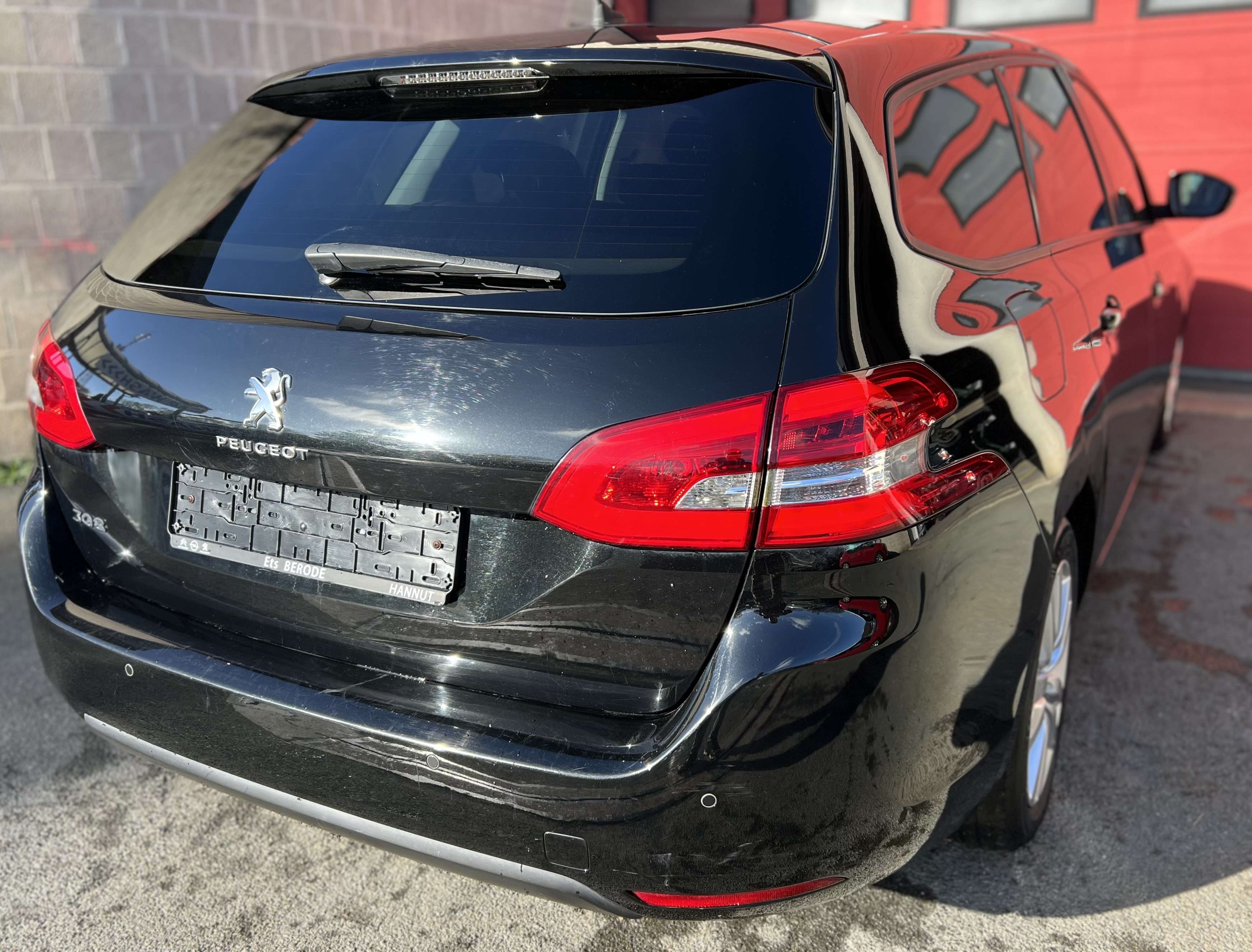 Peugeot 308 SW 1.6 BlueHDi ECO Active + NAVI + CLIM