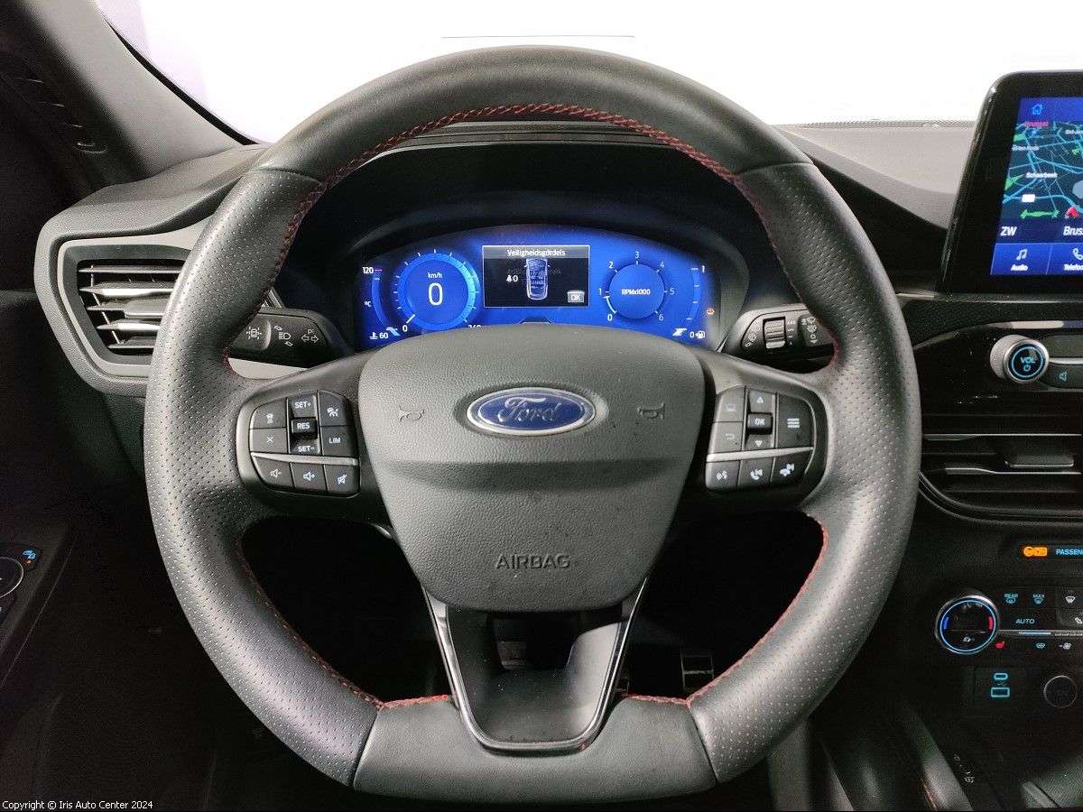 Ford Kuga 1.5 |  ST LINE  | NETTO: 17347€ | CAM. DE RECUL