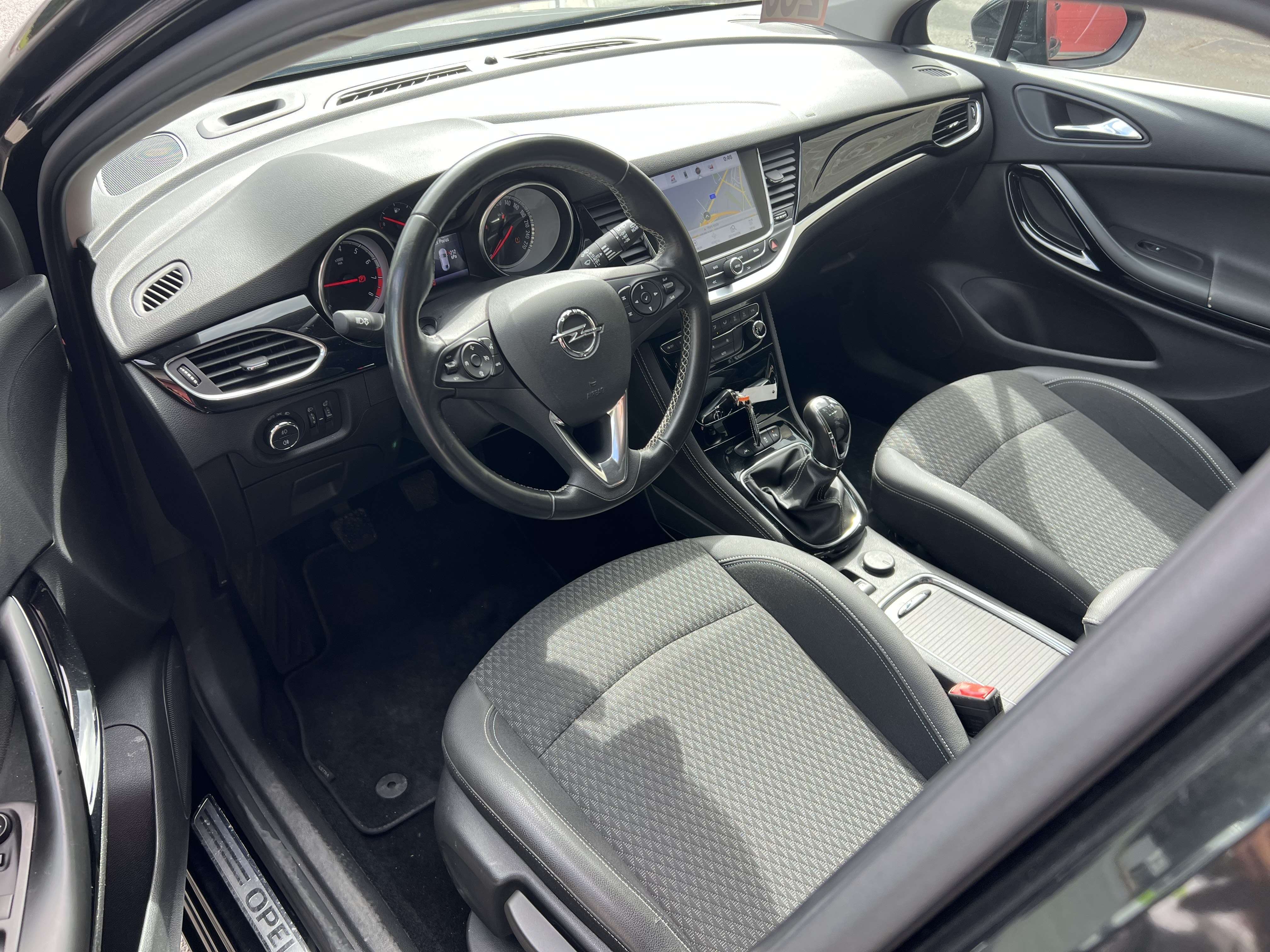 Opel Astra Sports Tourer 1.0 Turbo ECOTEC Edition + NAVI