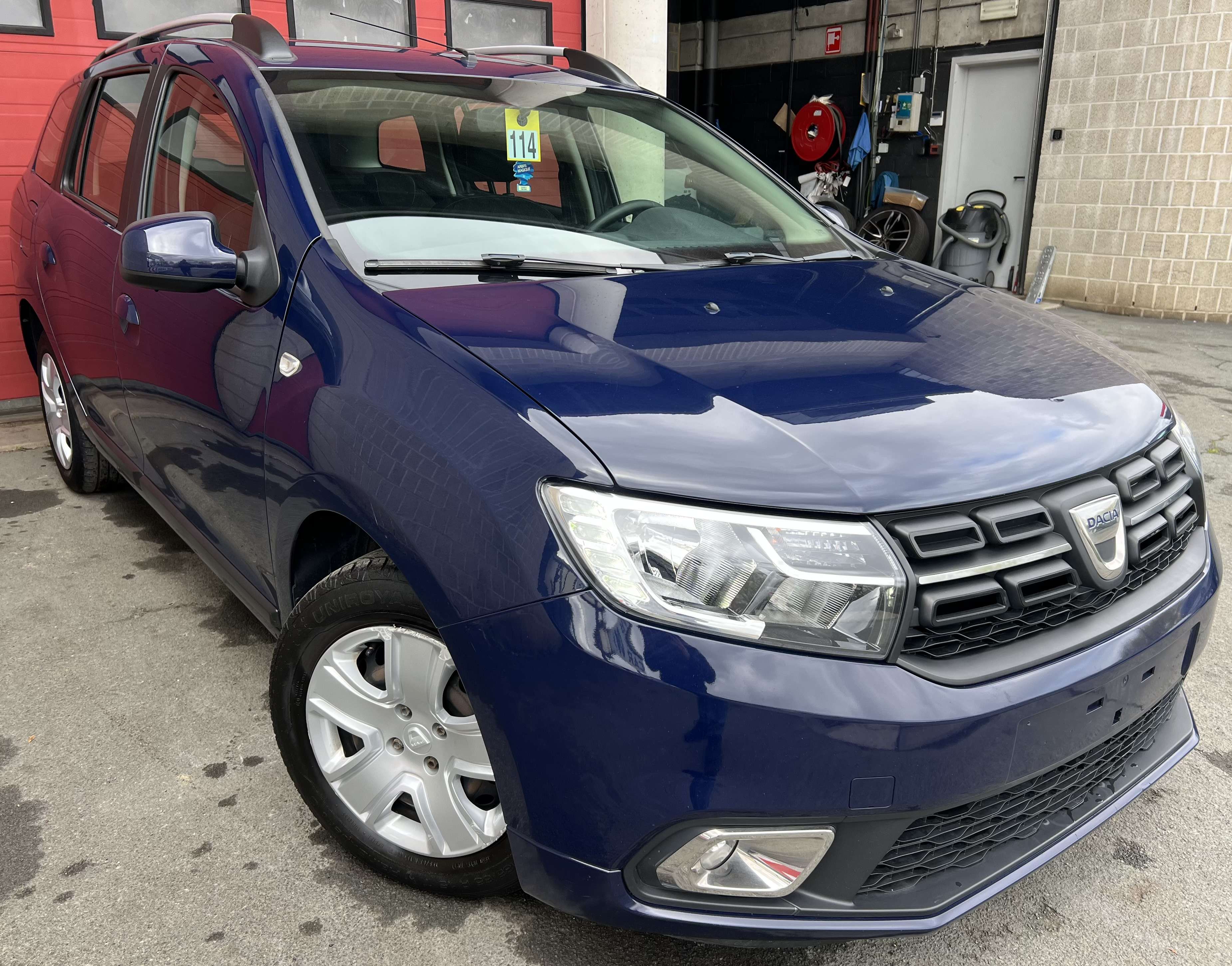 Dacia Logan MCV 0.9 TCe Lauréate Easy-R + CLIM + CAR-PASS