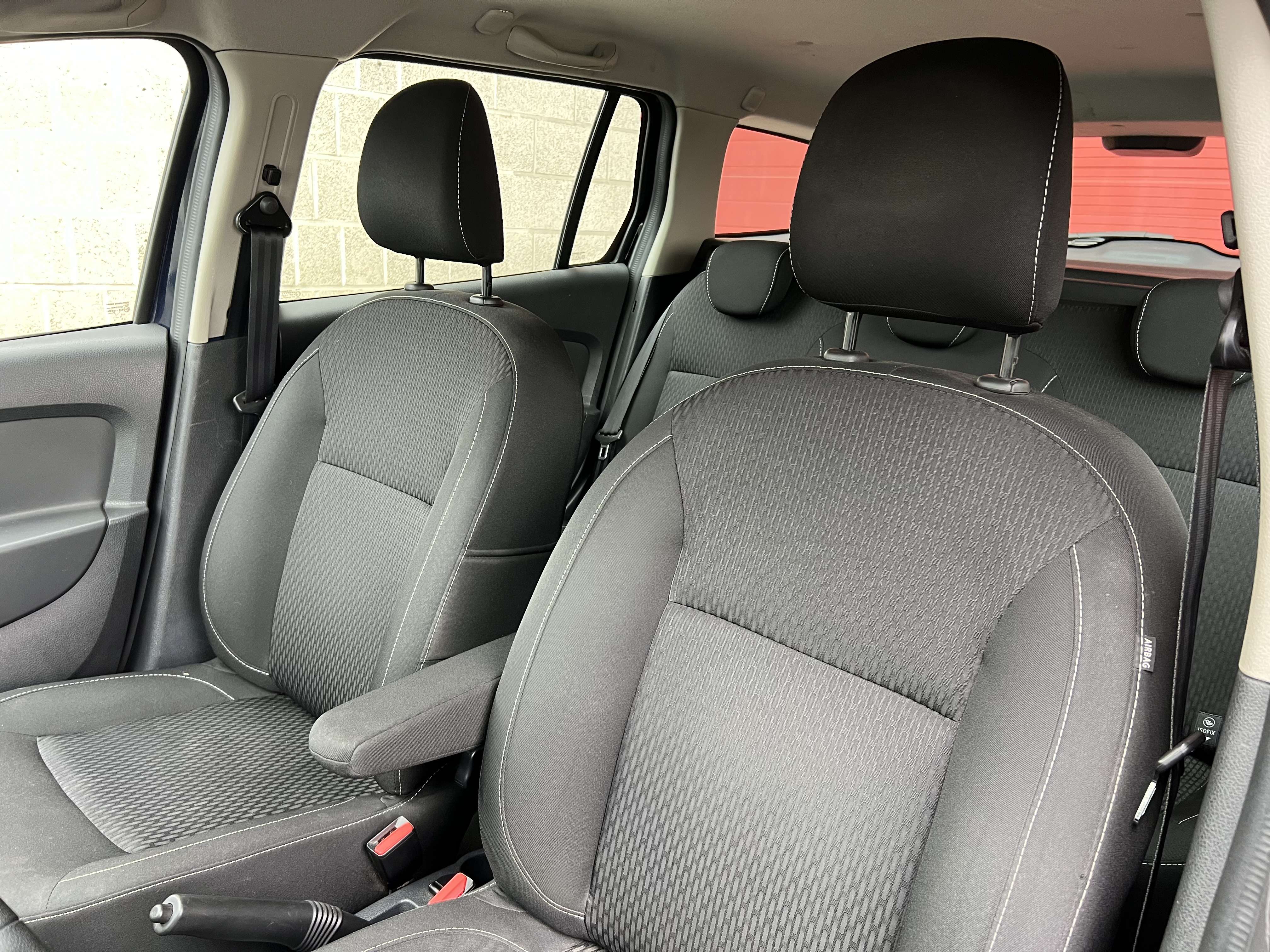 Dacia Logan MCV 0.9 TCe Lauréate Easy-R + CLIM + CAR-PASS