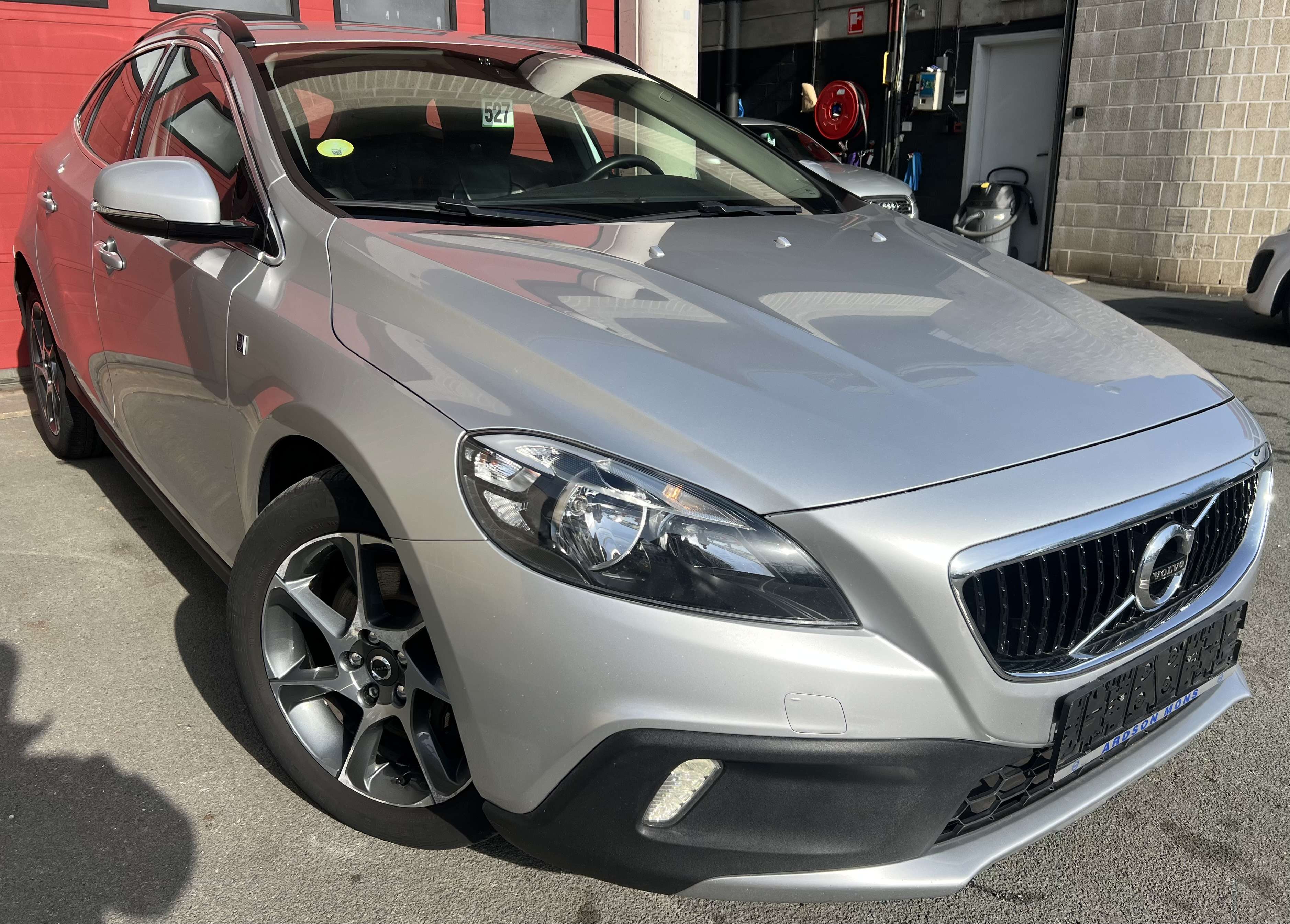 Volvo V40 Cross Country 2.0 D2 Ocean Race + NAVI + CUIR