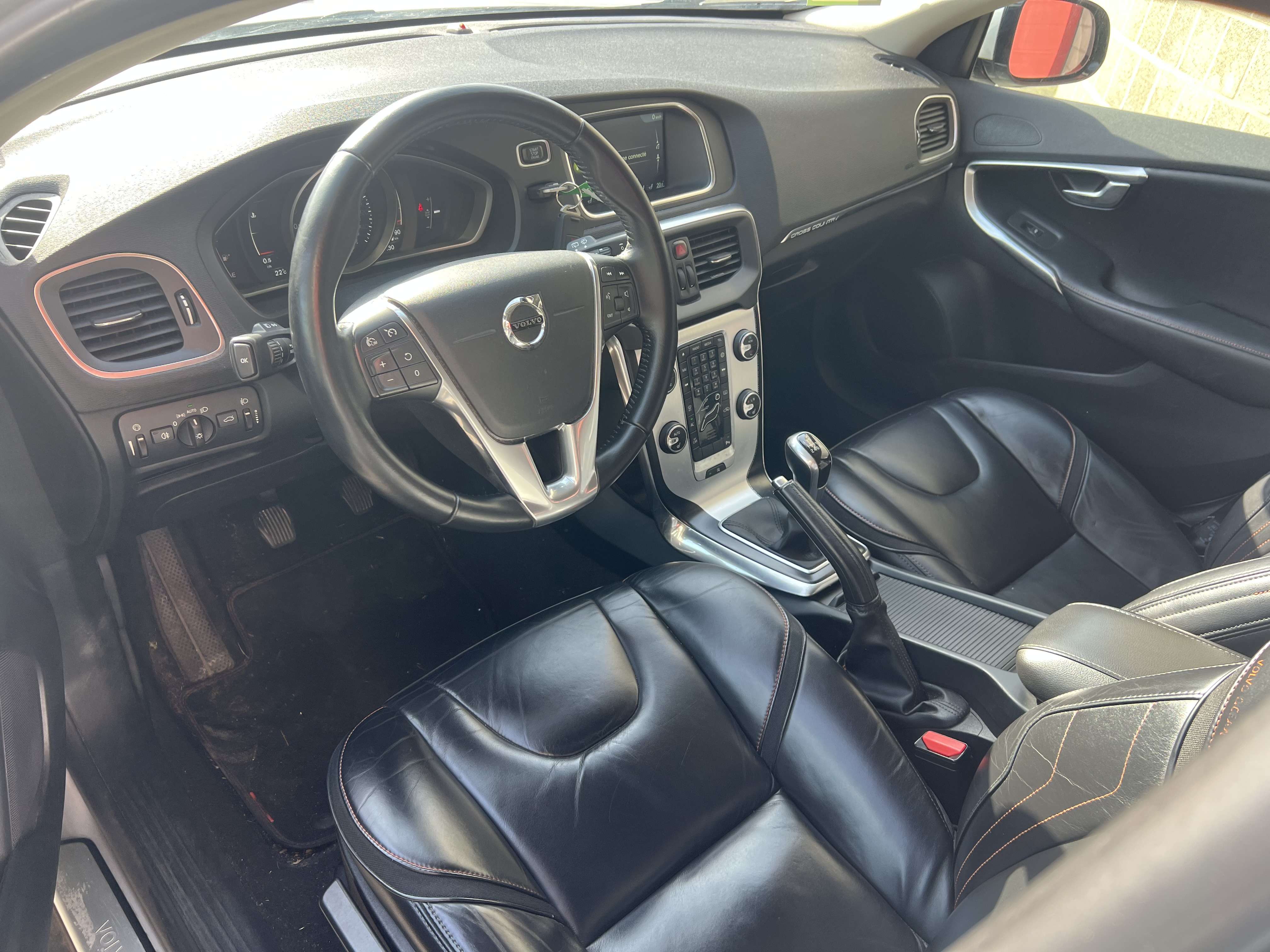 Volvo V40 Cross Country 2.0 D2 Ocean Race + NAVI + CUIR