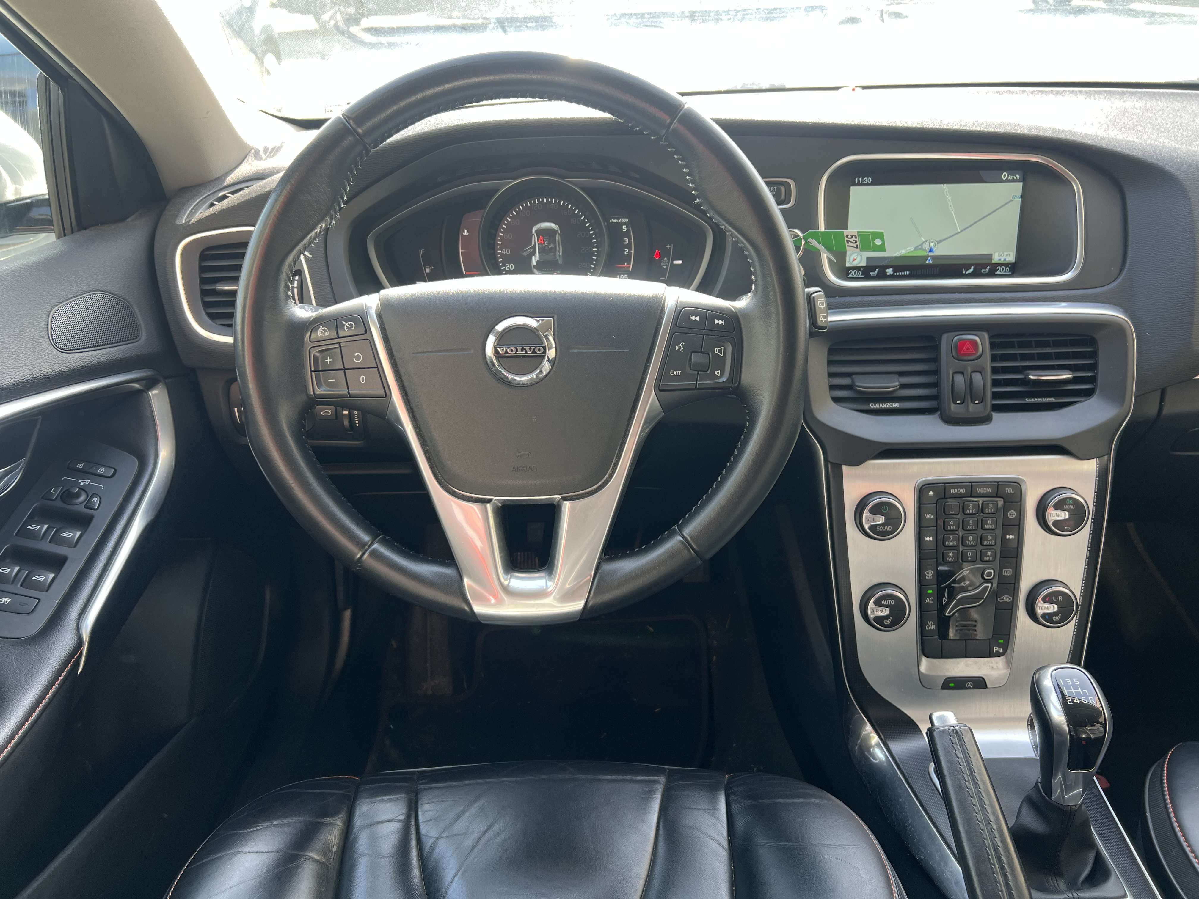 Volvo V40 Cross Country 2.0 D2 Ocean Race + NAVI + CUIR