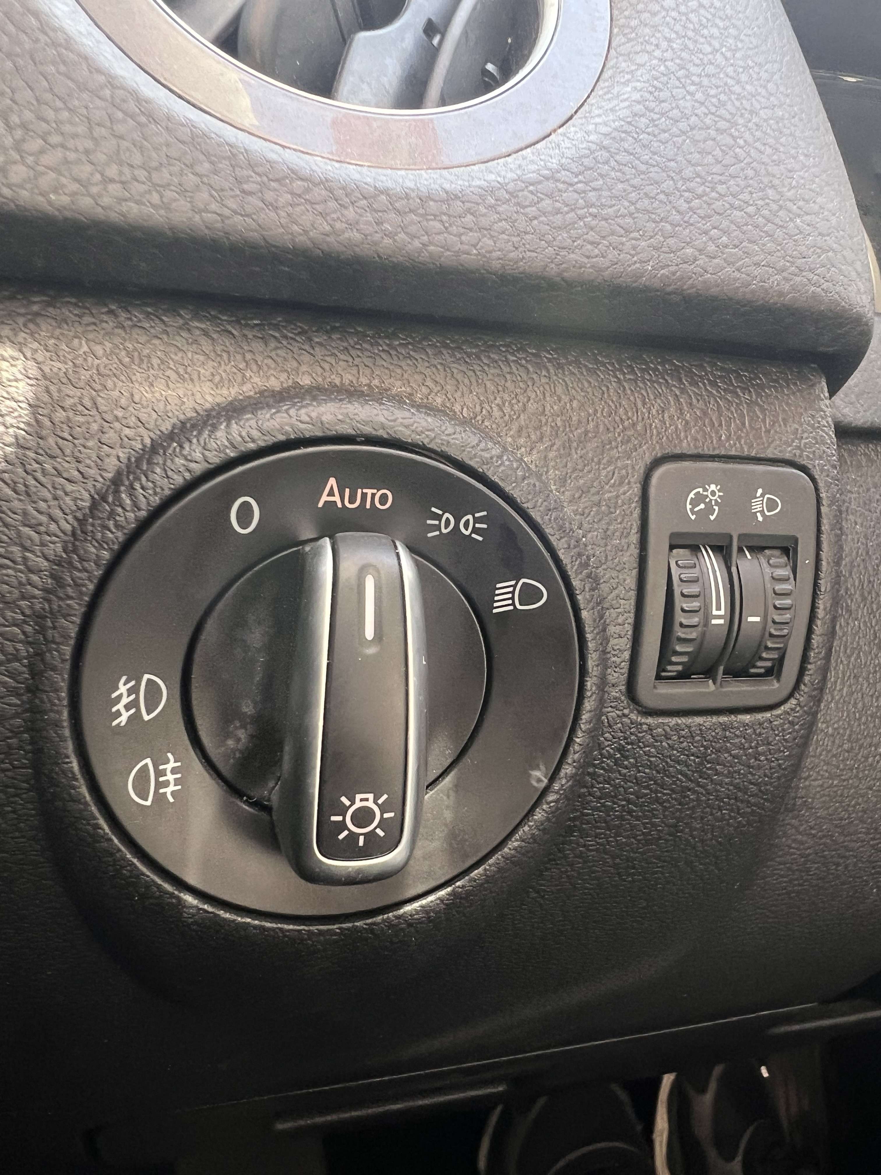 Volkswagen Tiguan 1.4 TSI + CUIR + NAVI