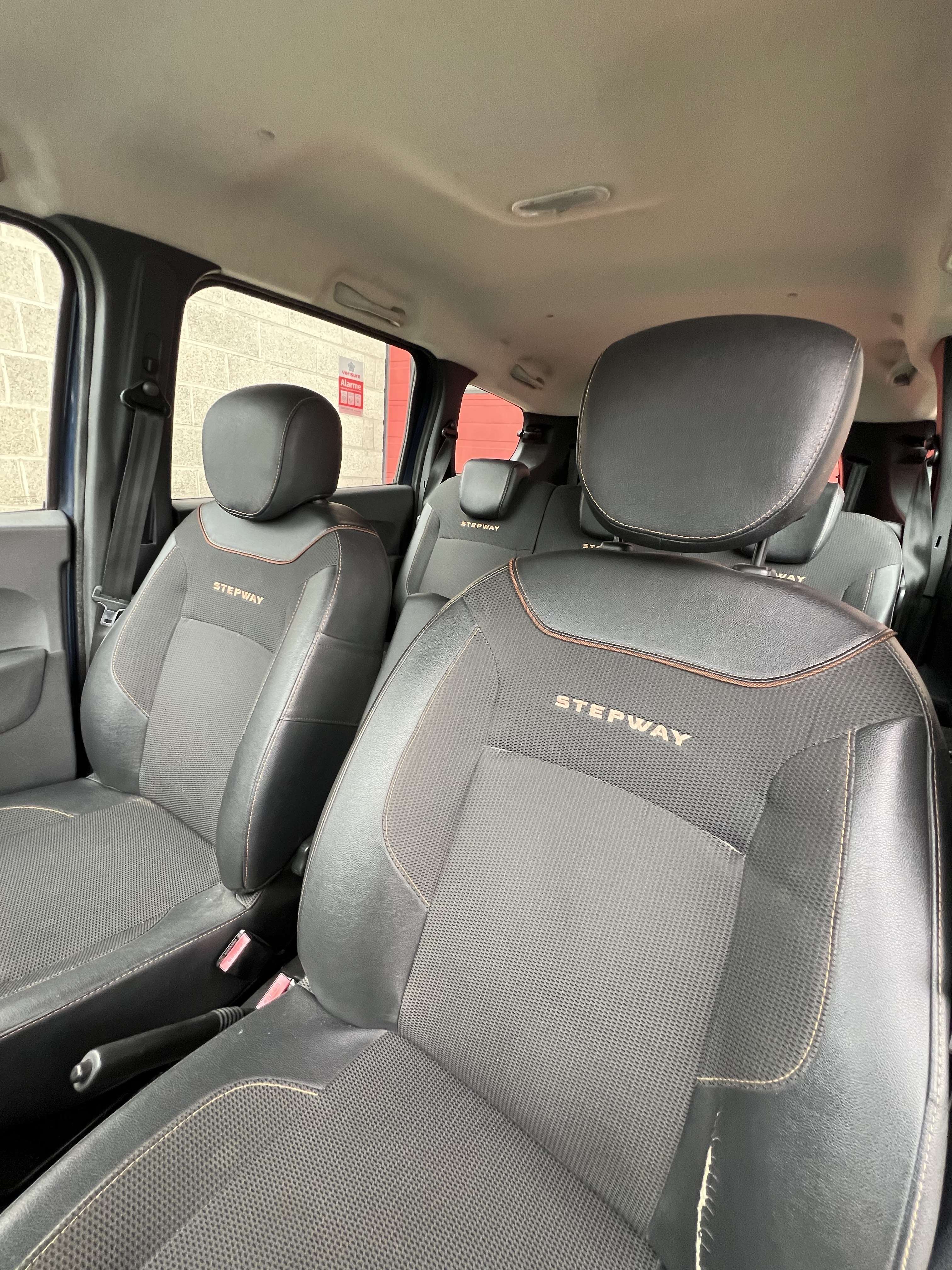Dacia Lodgy Stepway 1.2 TCe Explorer+ 7 PL +CLIM +CAMÉRA +NAV