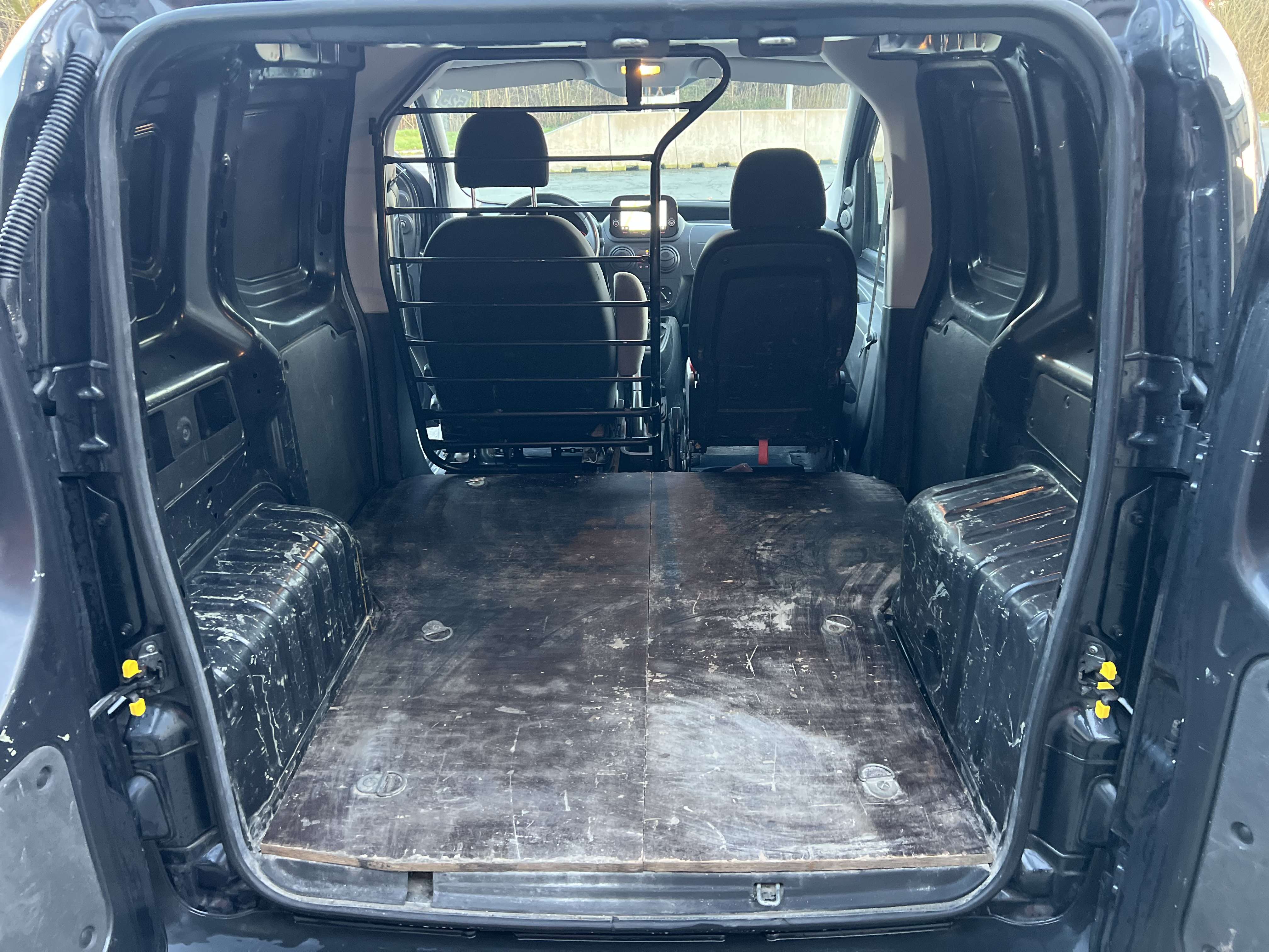 Fiat Fiorino 1.3 Multijet Adventure Ecojet + NAVI + CLIM