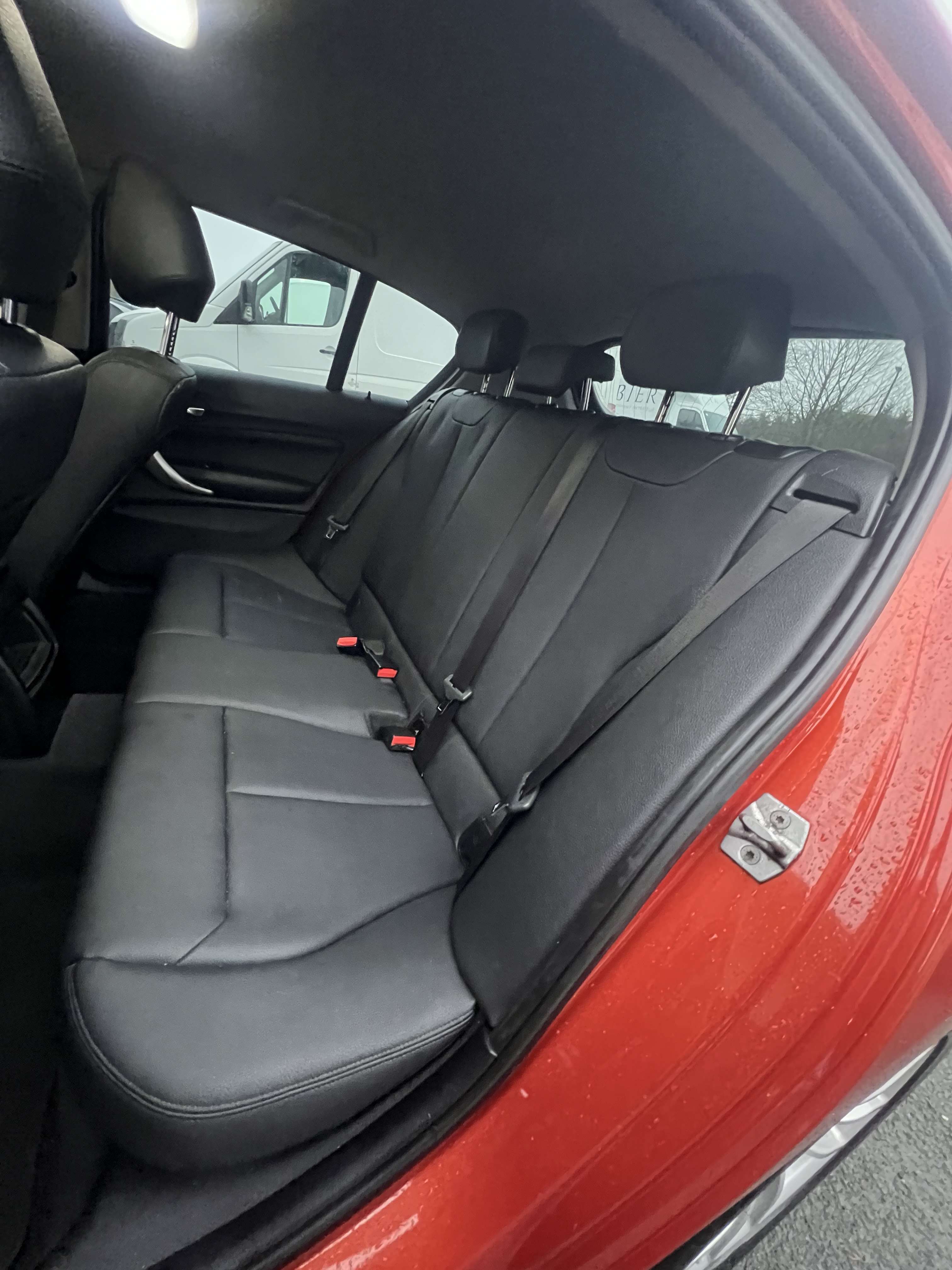 BMW 116 d Edition + NAVI + EURO 6b + CUIR