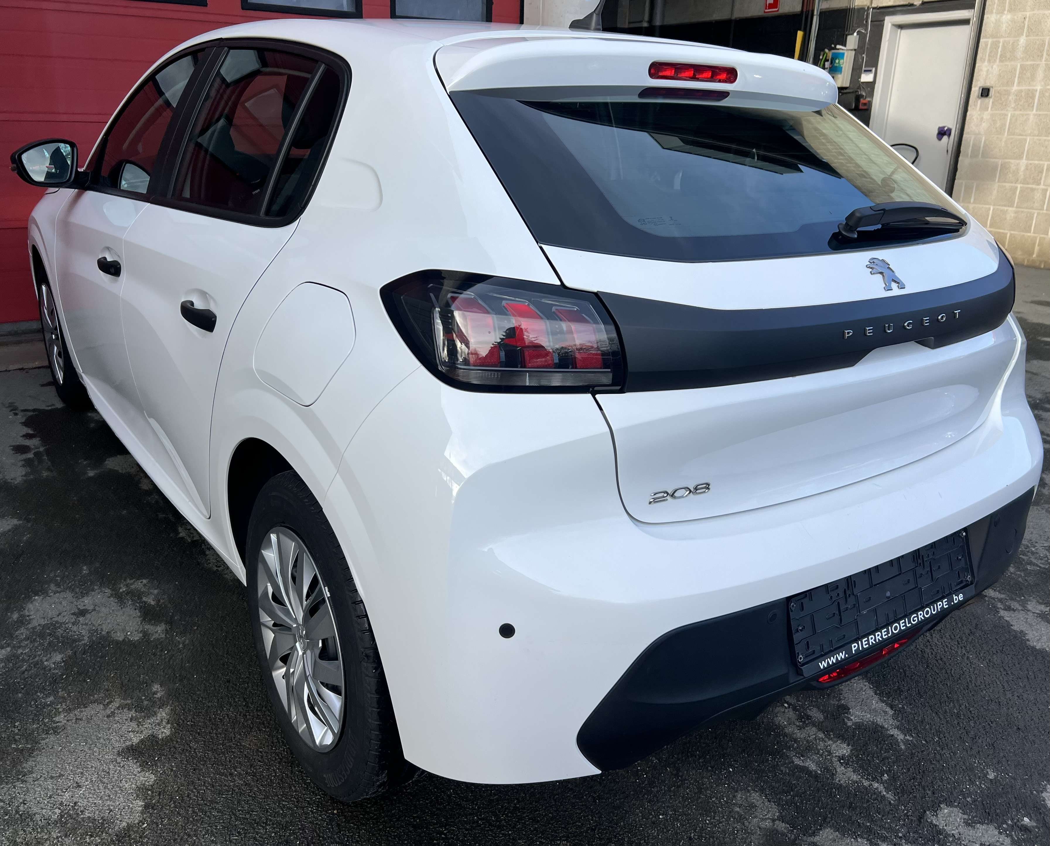 Peugeot 208 1.2i Like + CLIM + CAR-PASS