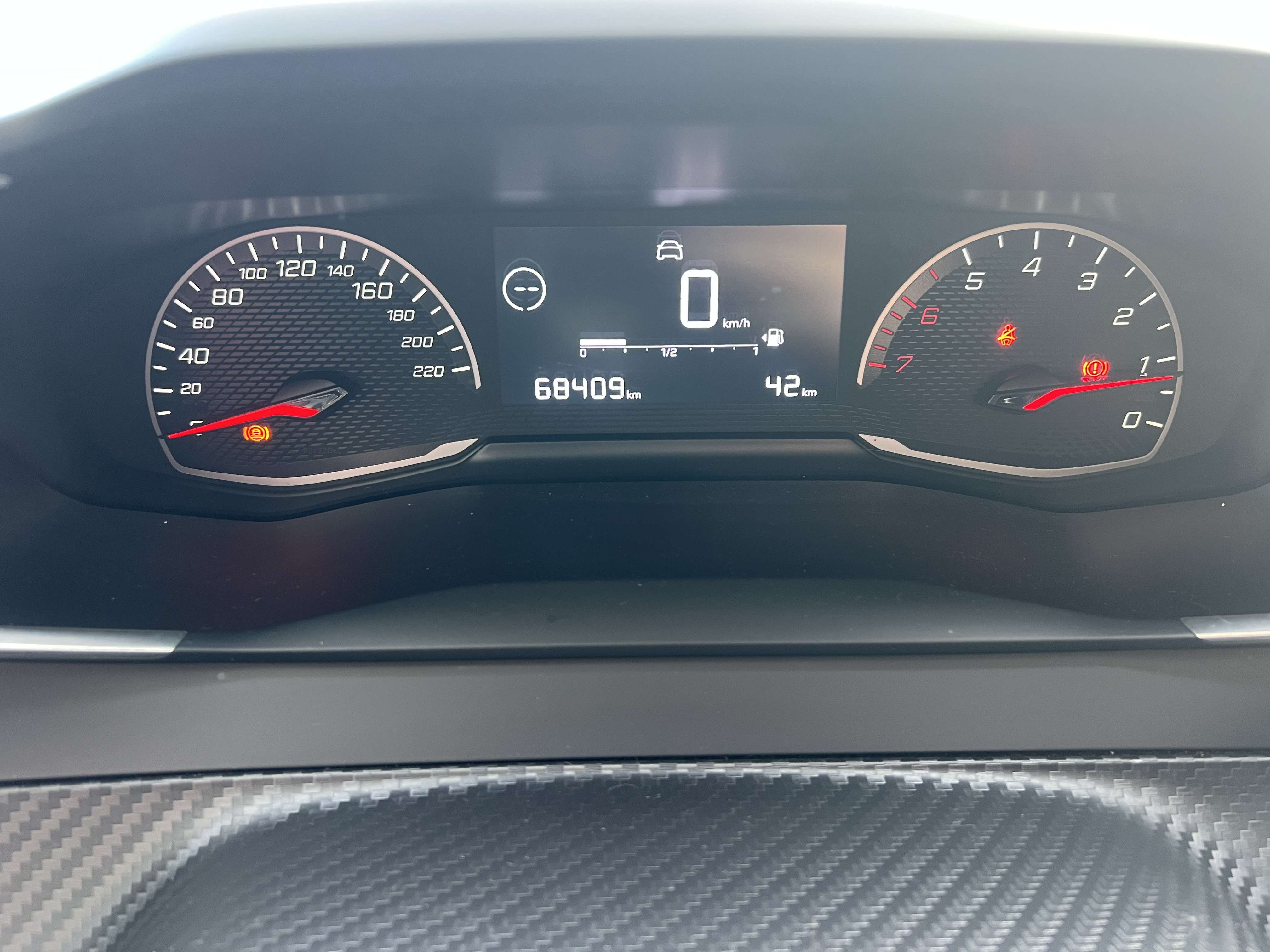 Peugeot 208 1.2i Like + CLIM + CAR-PASS