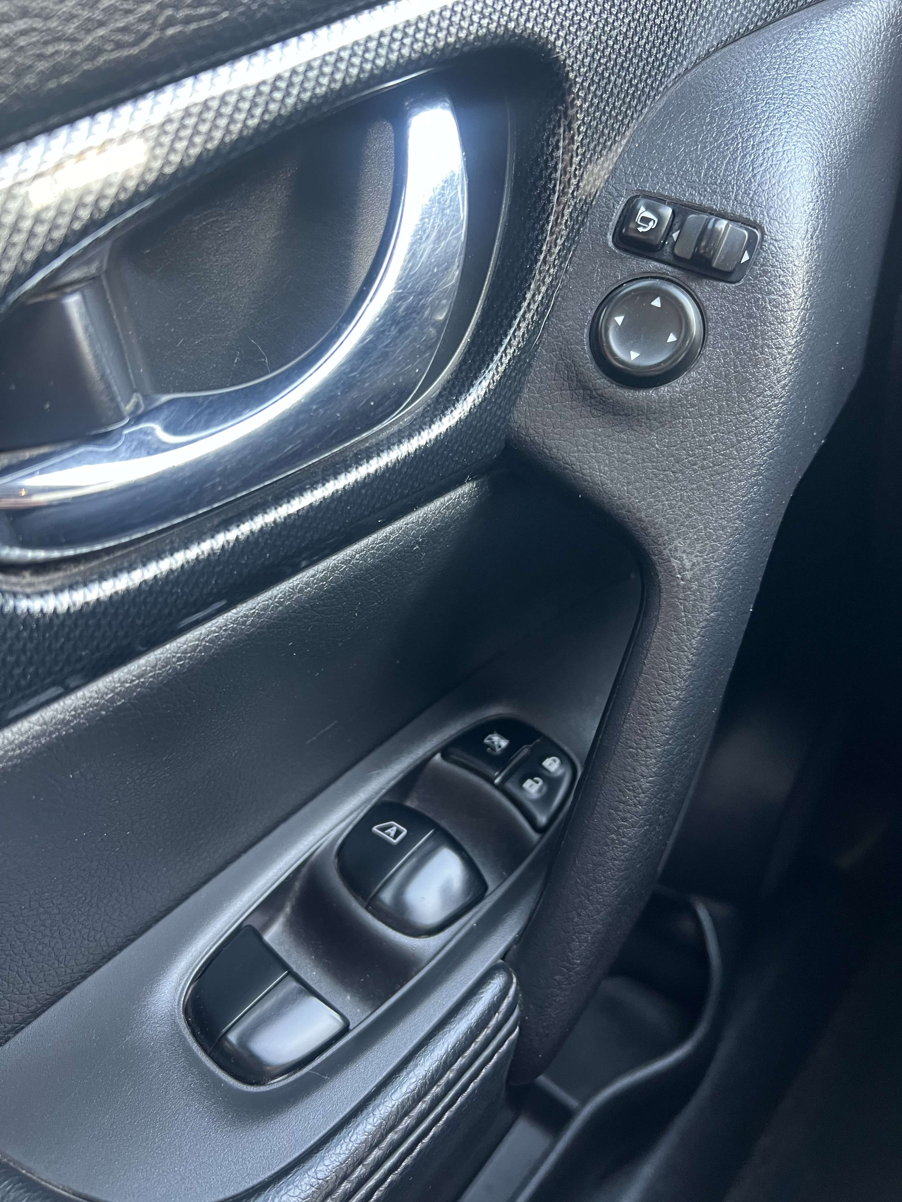 Nissan X-Trail 1.6 dCi 4WD Connect Edition +CAMÉRA +NAVI +CUIR