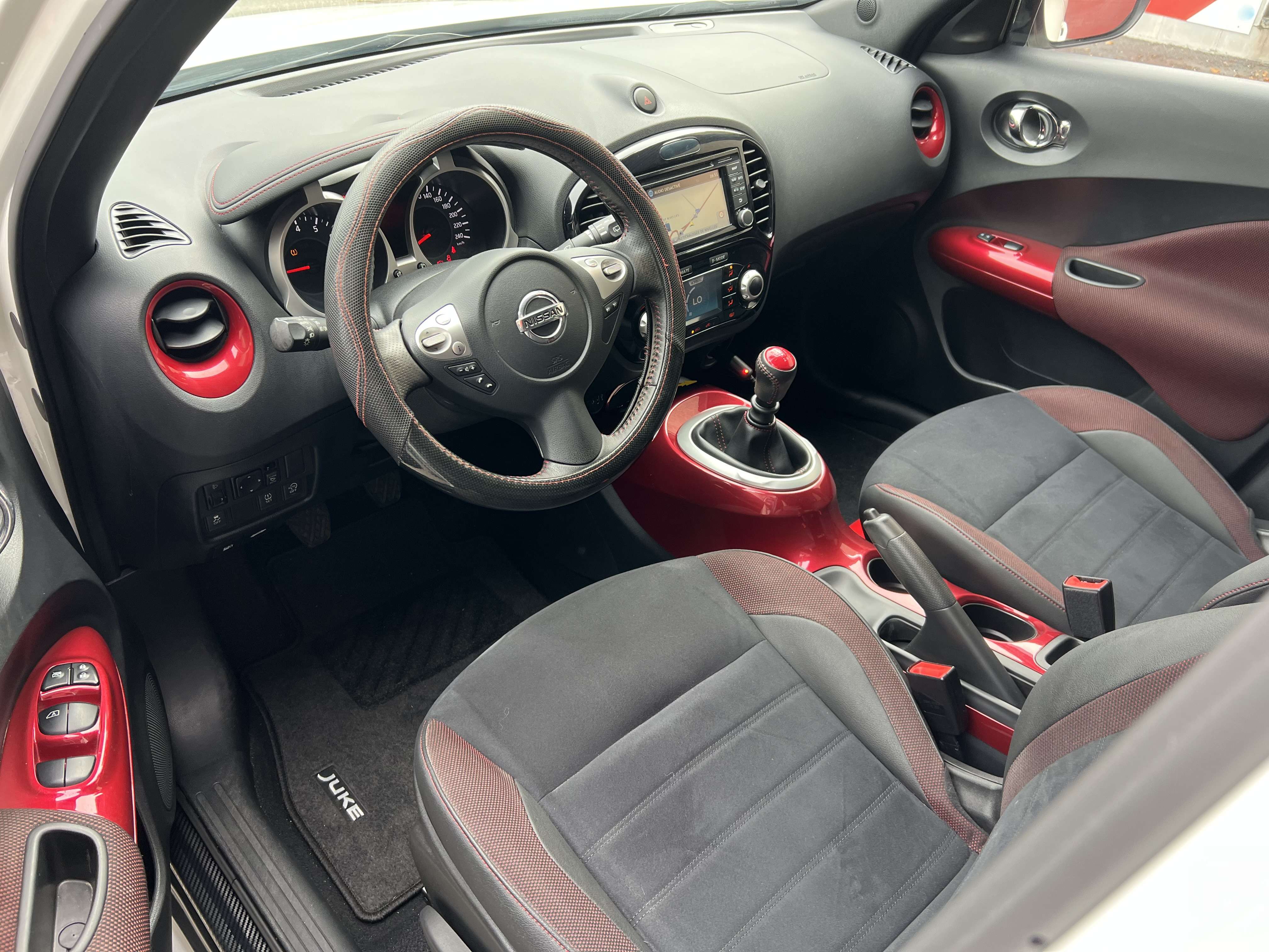 Nissan Juke 1.2 DIG-T 2WD N-Connecta +CAR-PASS +CAMÉRA +NAVI