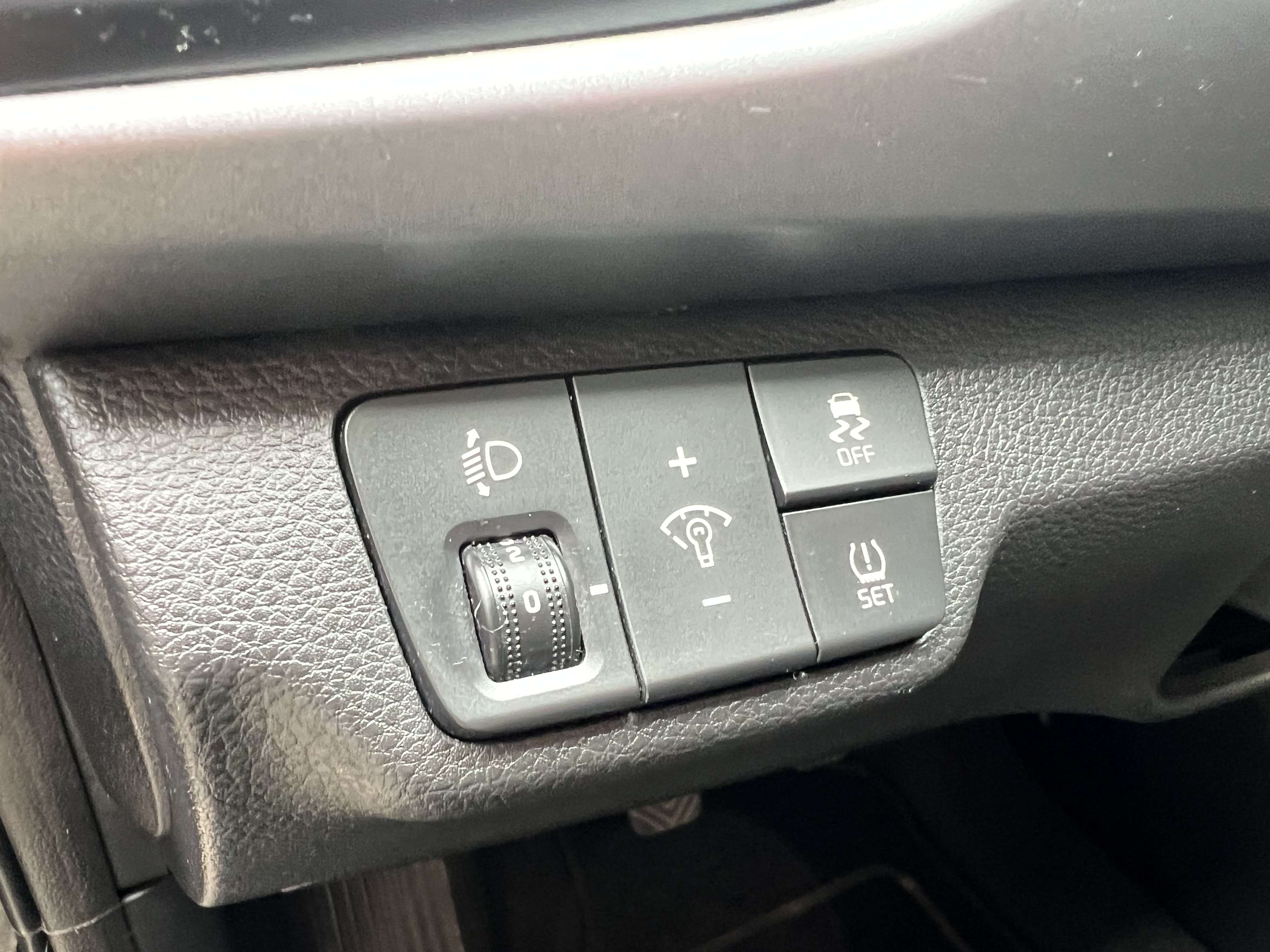 Kia Rio 1.2i Easy + CLIM + NAVI + CAR-PASS
