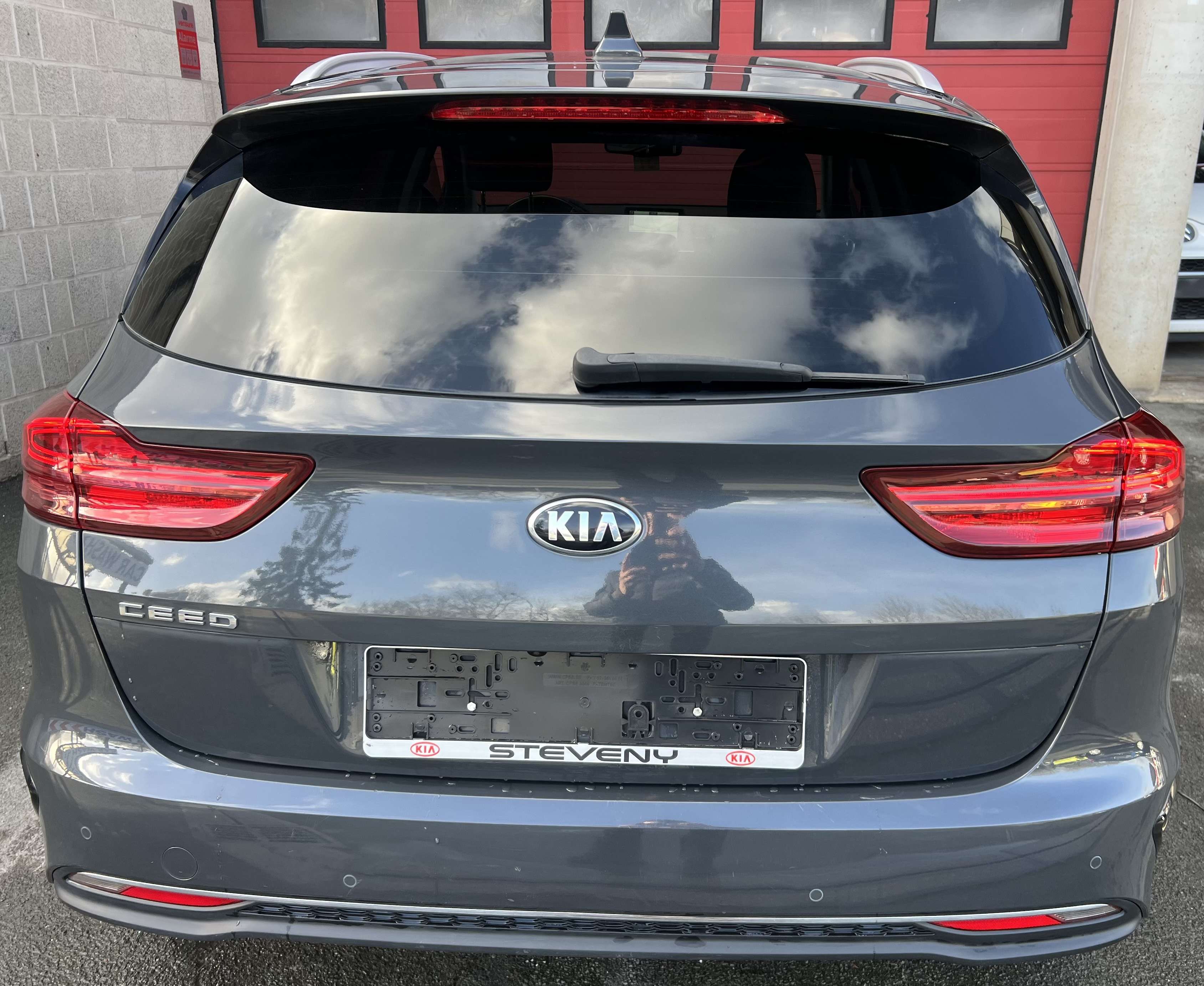 Kia Ceed SW / cee'd SW 1.6 CRDi Navi Edition ISG + CAMÉRA + NAVI + CLIM