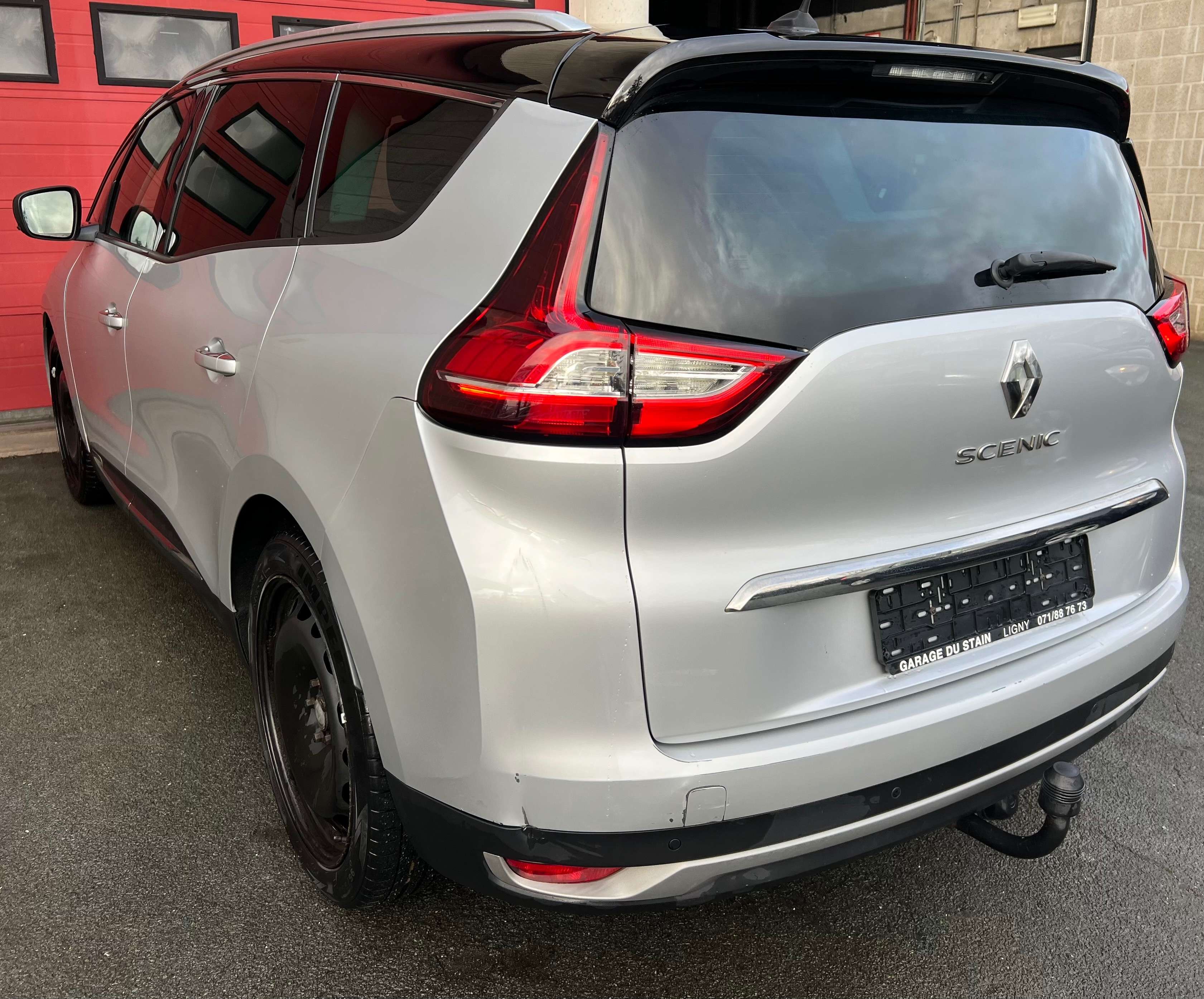 Renault Grand Scenic 1.7 Blue dCi Black Edition + 7 PLACES + CLIM