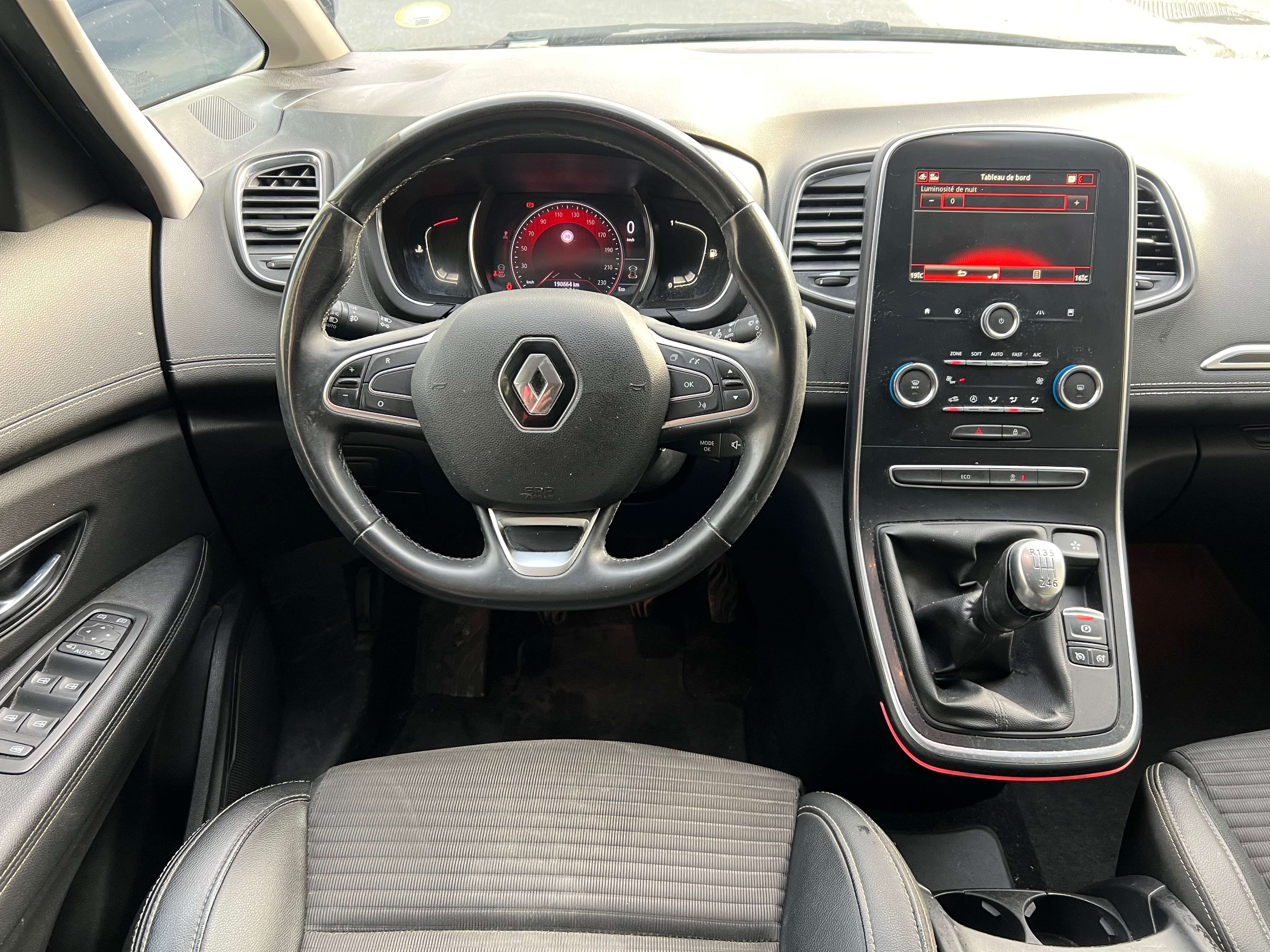 Renault Grand Scenic 1.7 Blue dCi Black Edition + 7 PLACES + CLIM