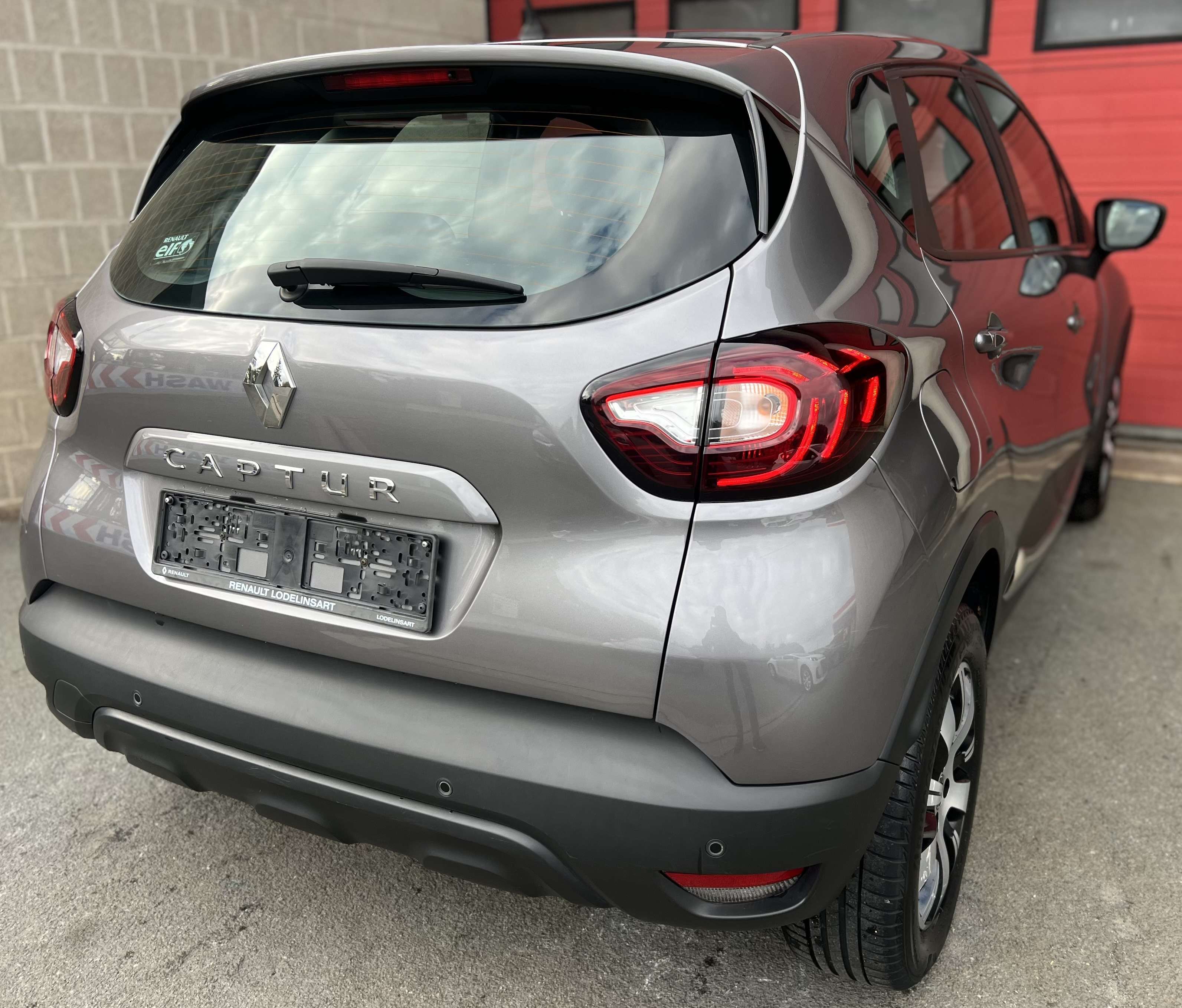 Renault Captur 0.9 TCe Zen + CLIM + CAR-PASS