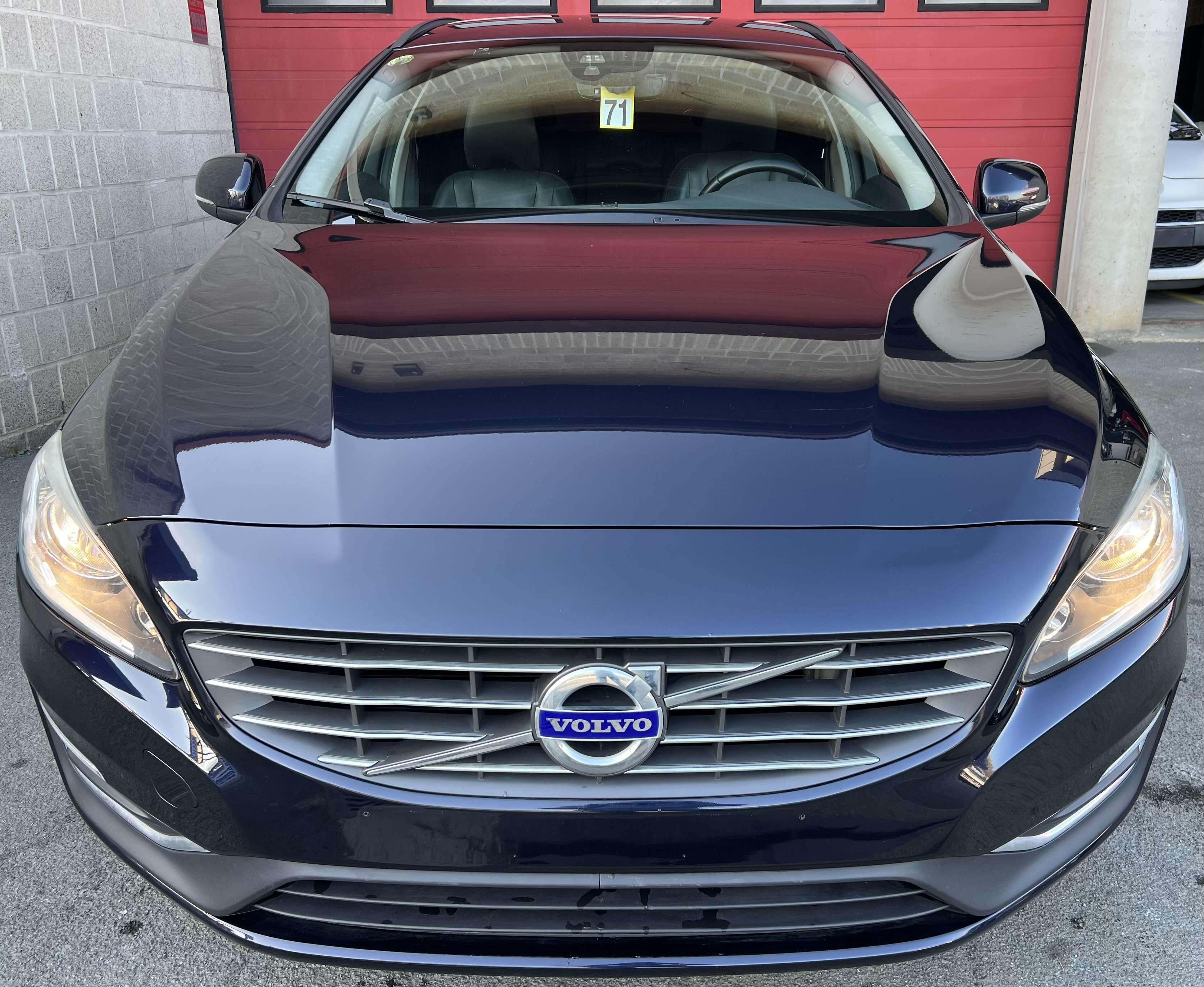 Volvo V60 2.0 D2 Dynamic Edition / EURO 6b + NAVI+ CARNET