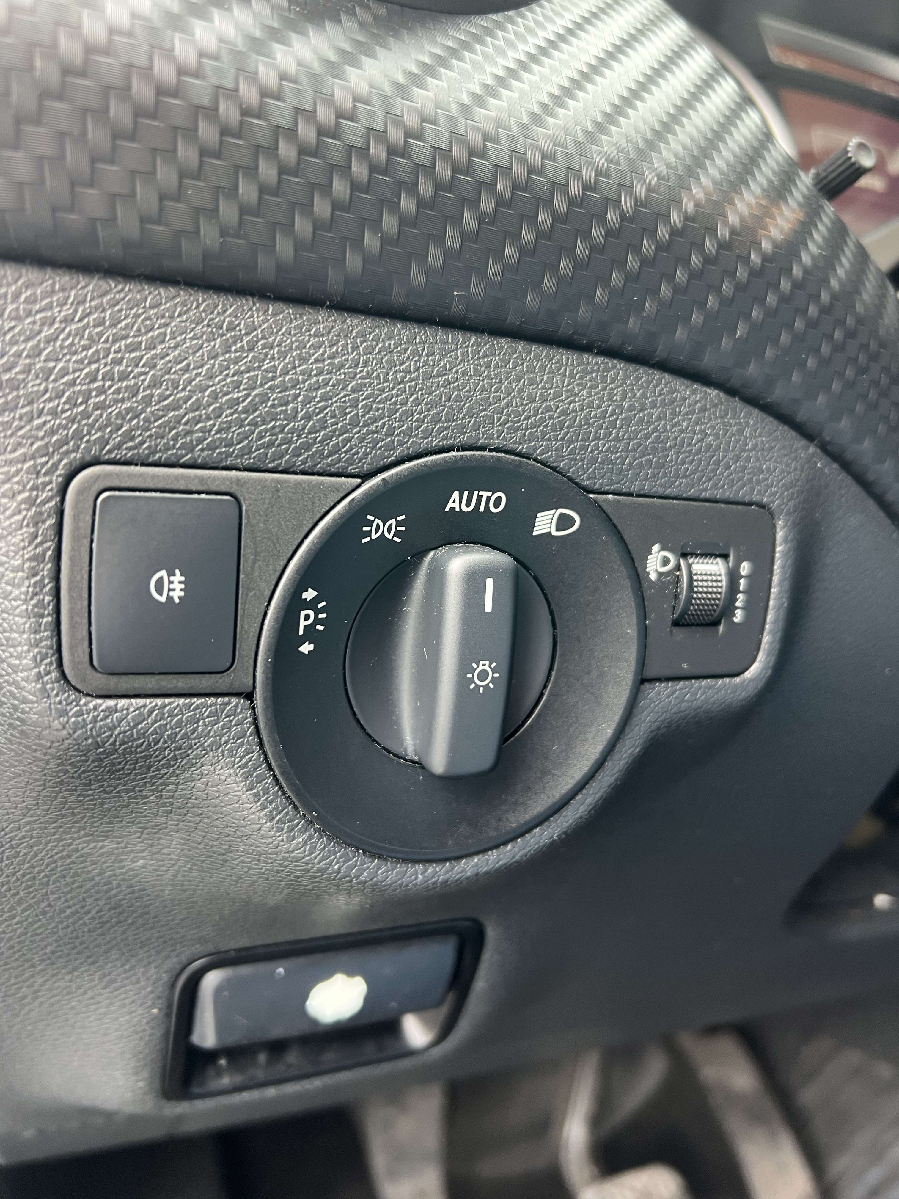 Mercedes-Benz GLA 180 d + NAVIGATION + CLIM