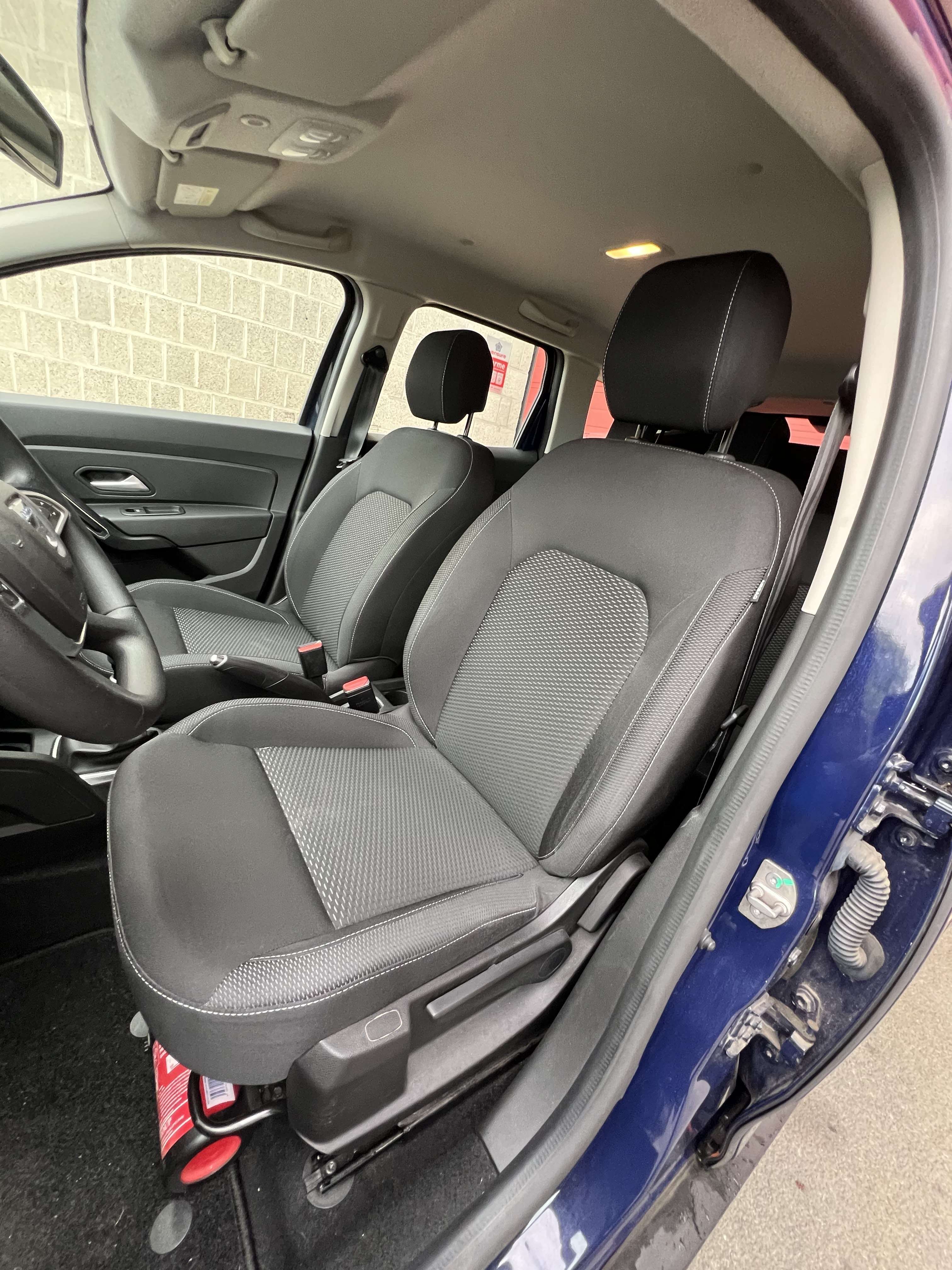 Dacia Duster 1.0 TCe Comfort + CLIM + CAR-PASS