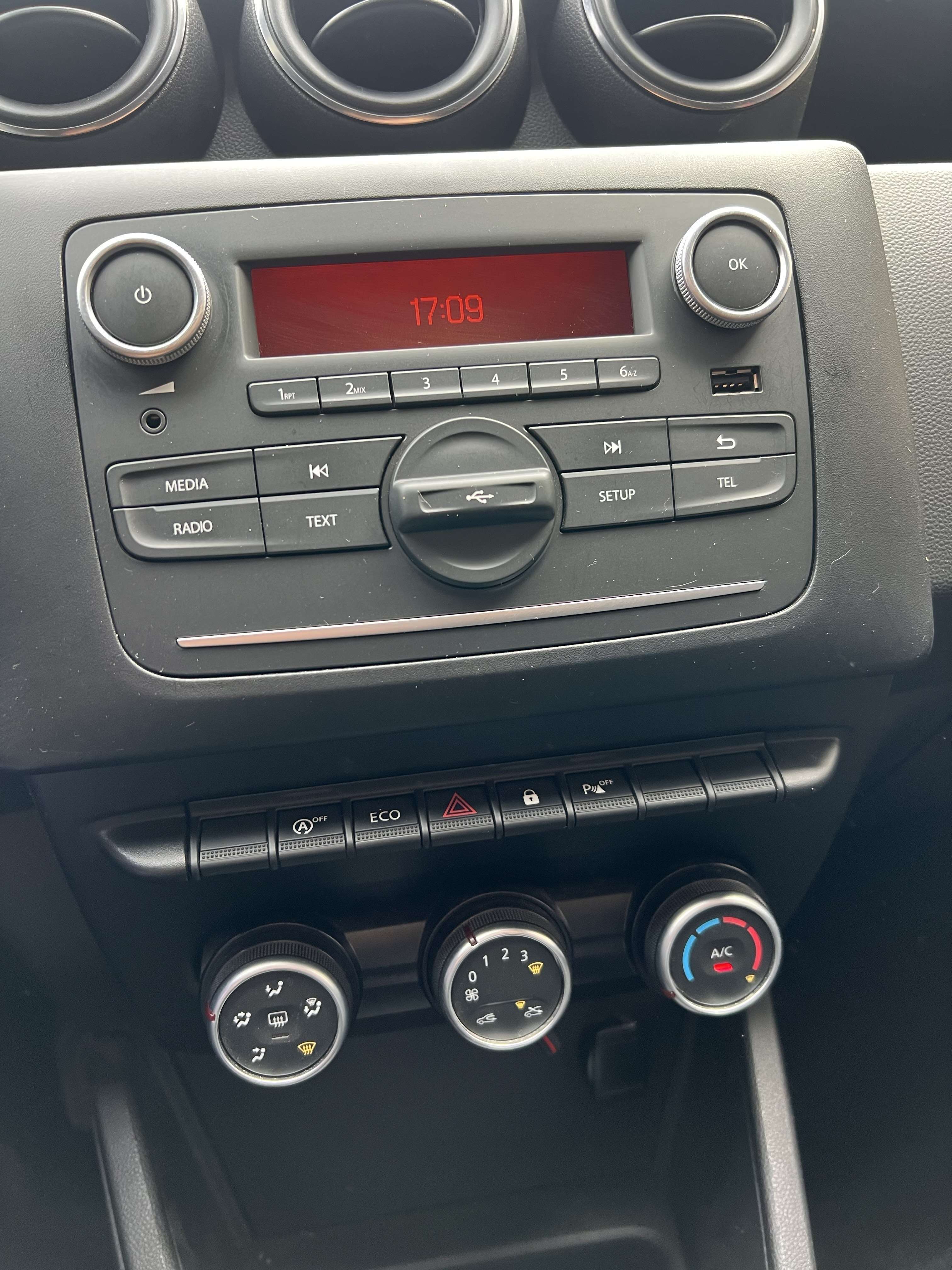 Dacia Duster 1.0 TCe Comfort + CLIM + CAR-PASS