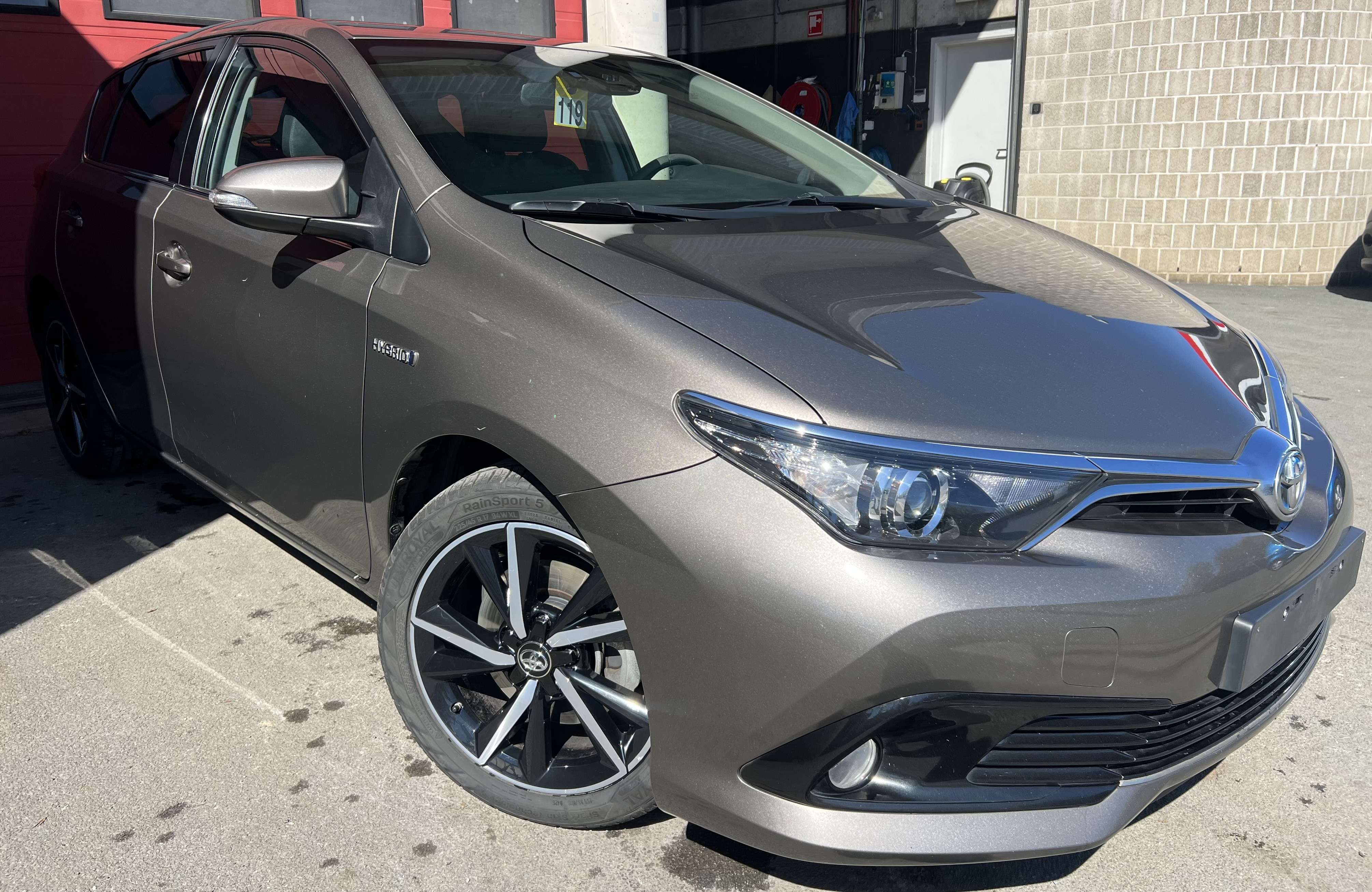 Toyota Auris HEV 1.8i HSD Active E-CVT + CARNET + CAMÉRA