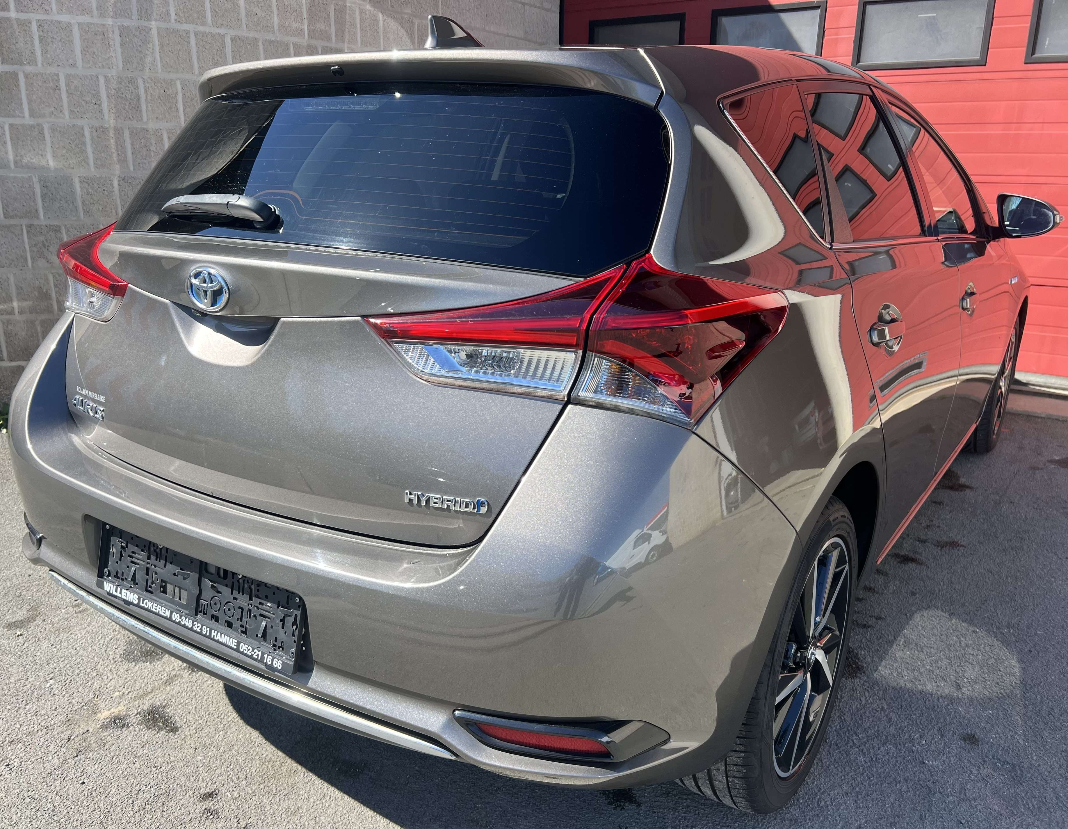 Toyota Auris HEV 1.8i HSD Active E-CVT + CARNET + CAMÉRA