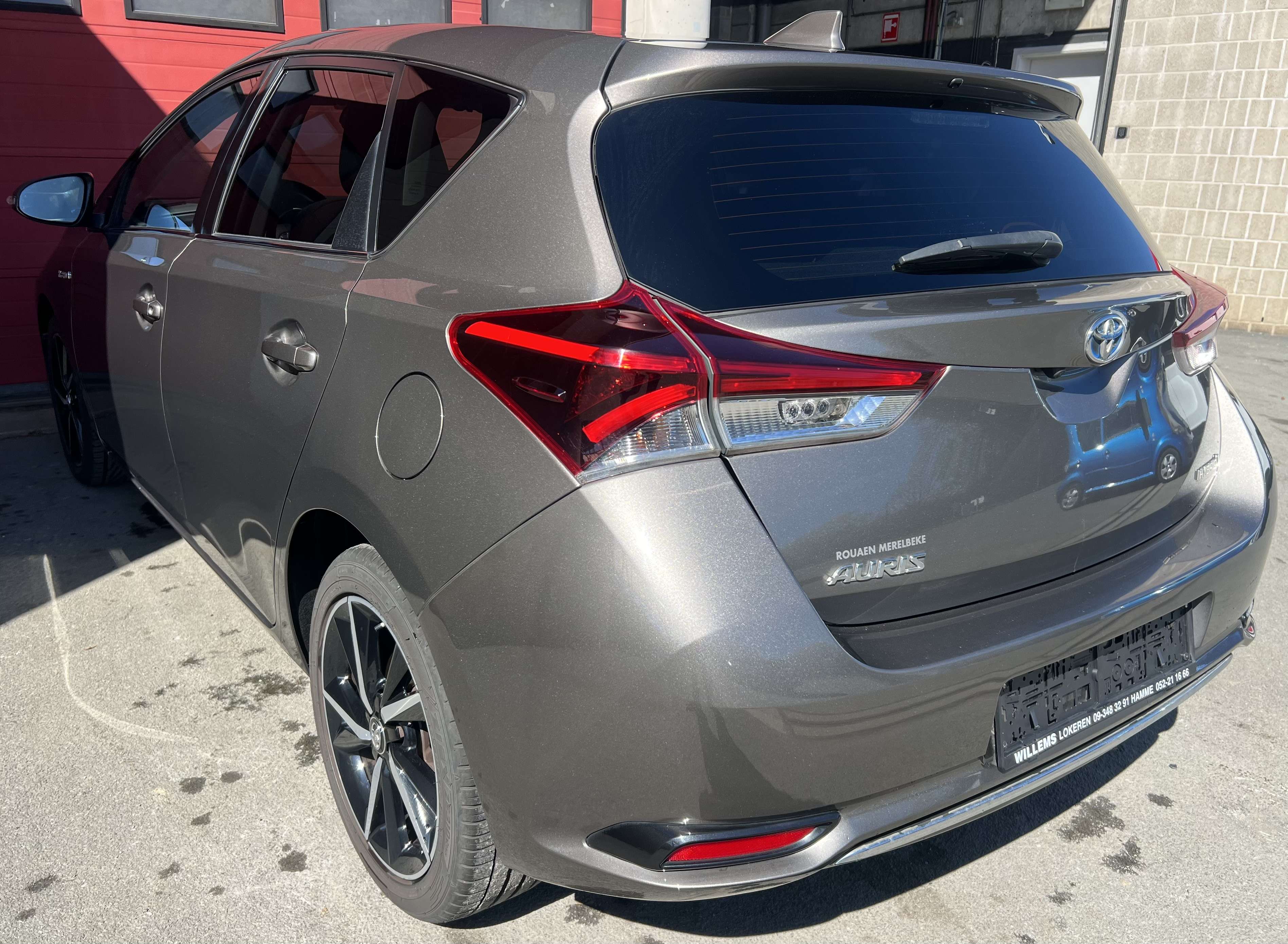 Toyota Auris HEV 1.8i HSD Active E-CVT + CARNET + CAMÉRA