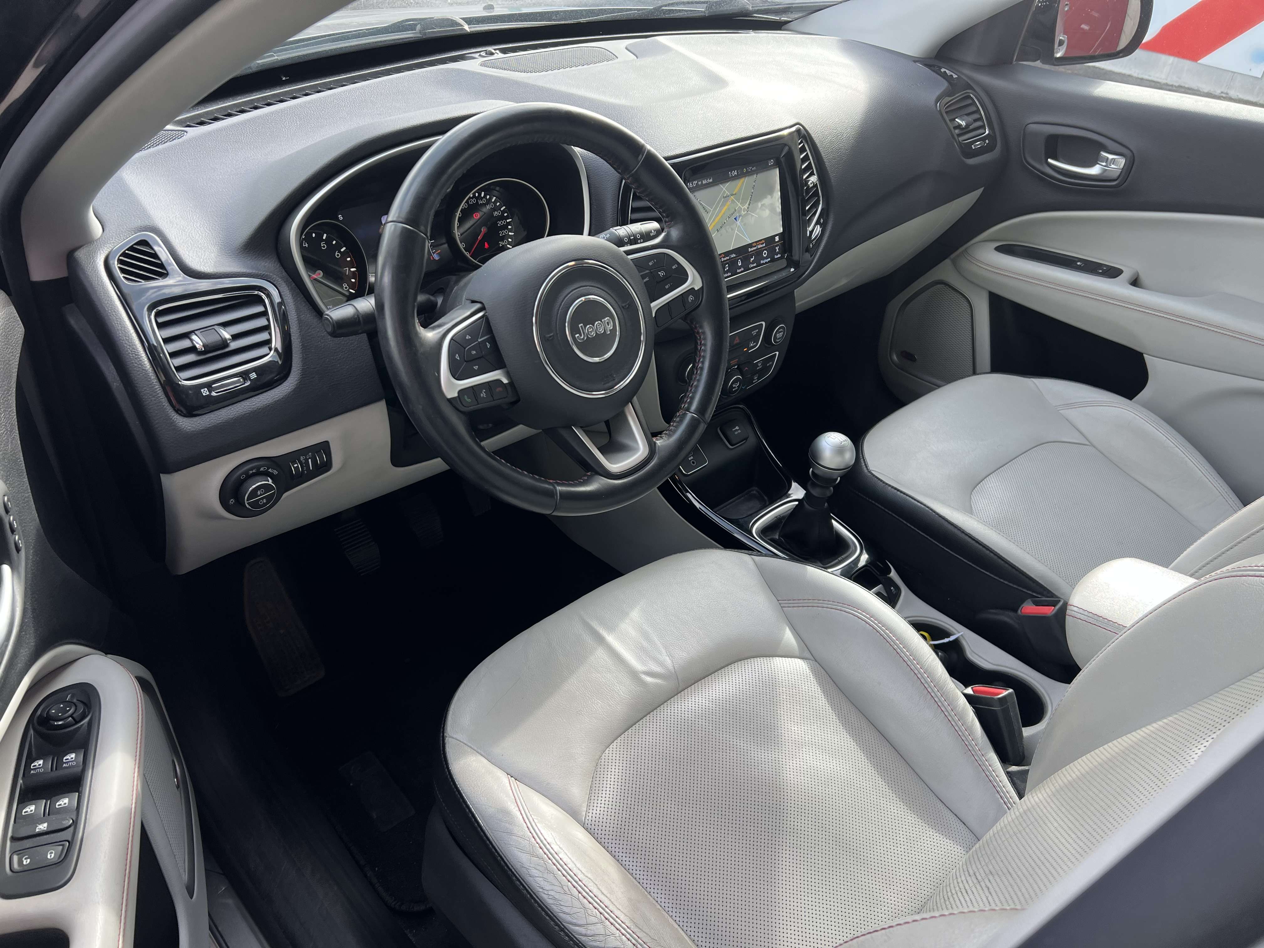 Jeep Compass 1.4 Turbo 4x2 Longitude + NAVI + CUIR + PANO