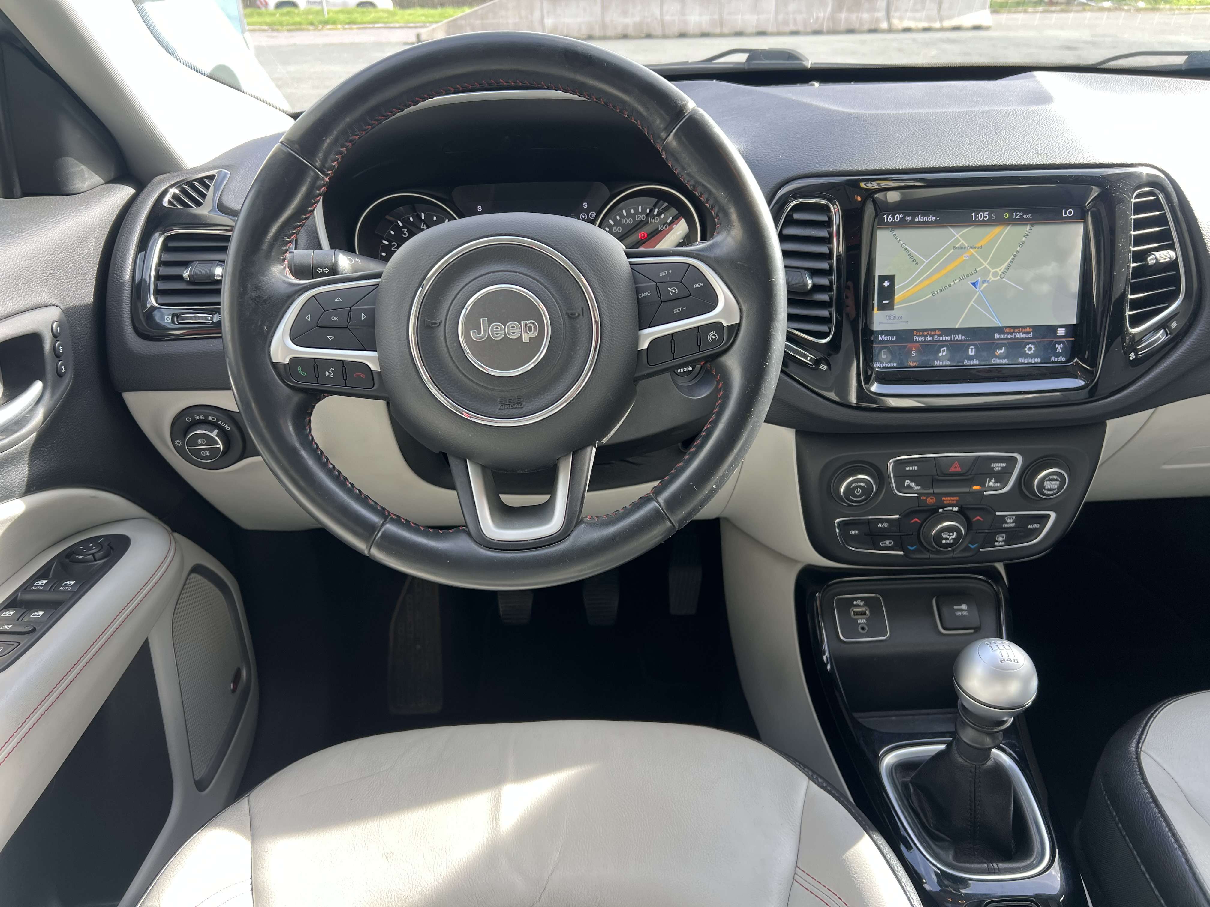 Jeep Compass 1.4 Turbo 4x2 Longitude + NAVI + CUIR + PANO