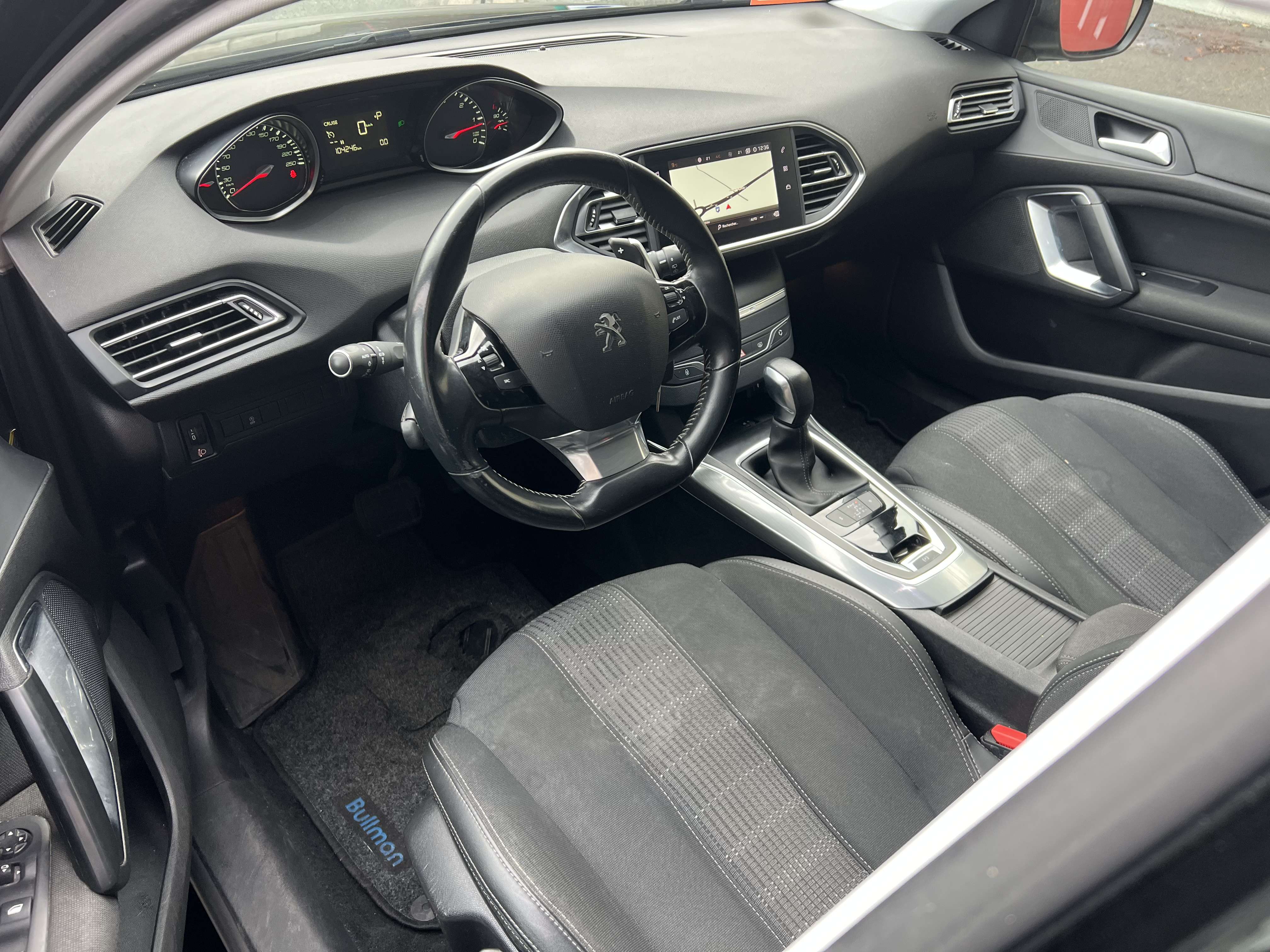 Peugeot 308 SW 1.5 BlueHDi Active + NAVI + CAMÉRA + BOITE AUTO