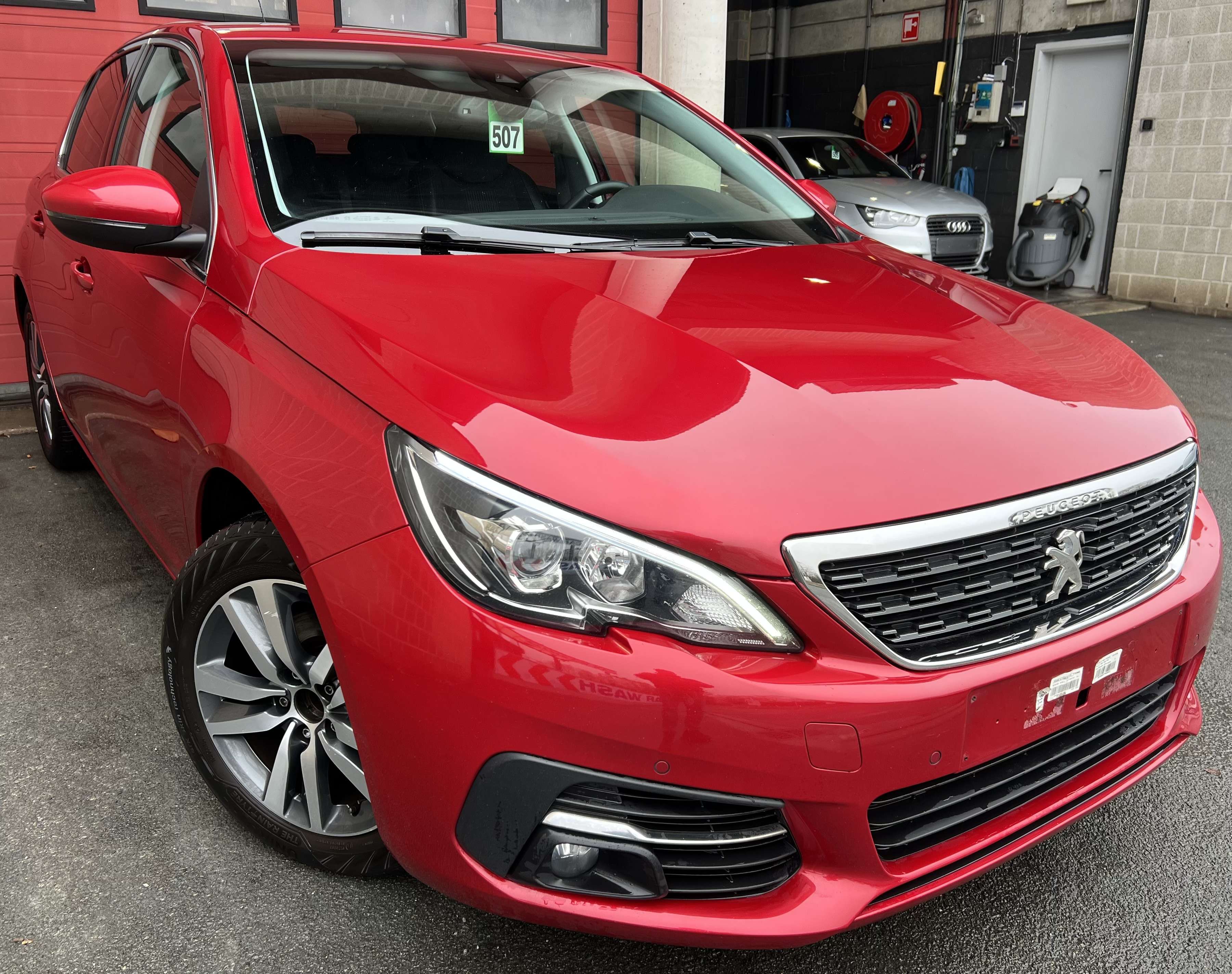 Peugeot 308 1.5 BlueHDi Active Pack S + CAMÉRA + NAVIGATION