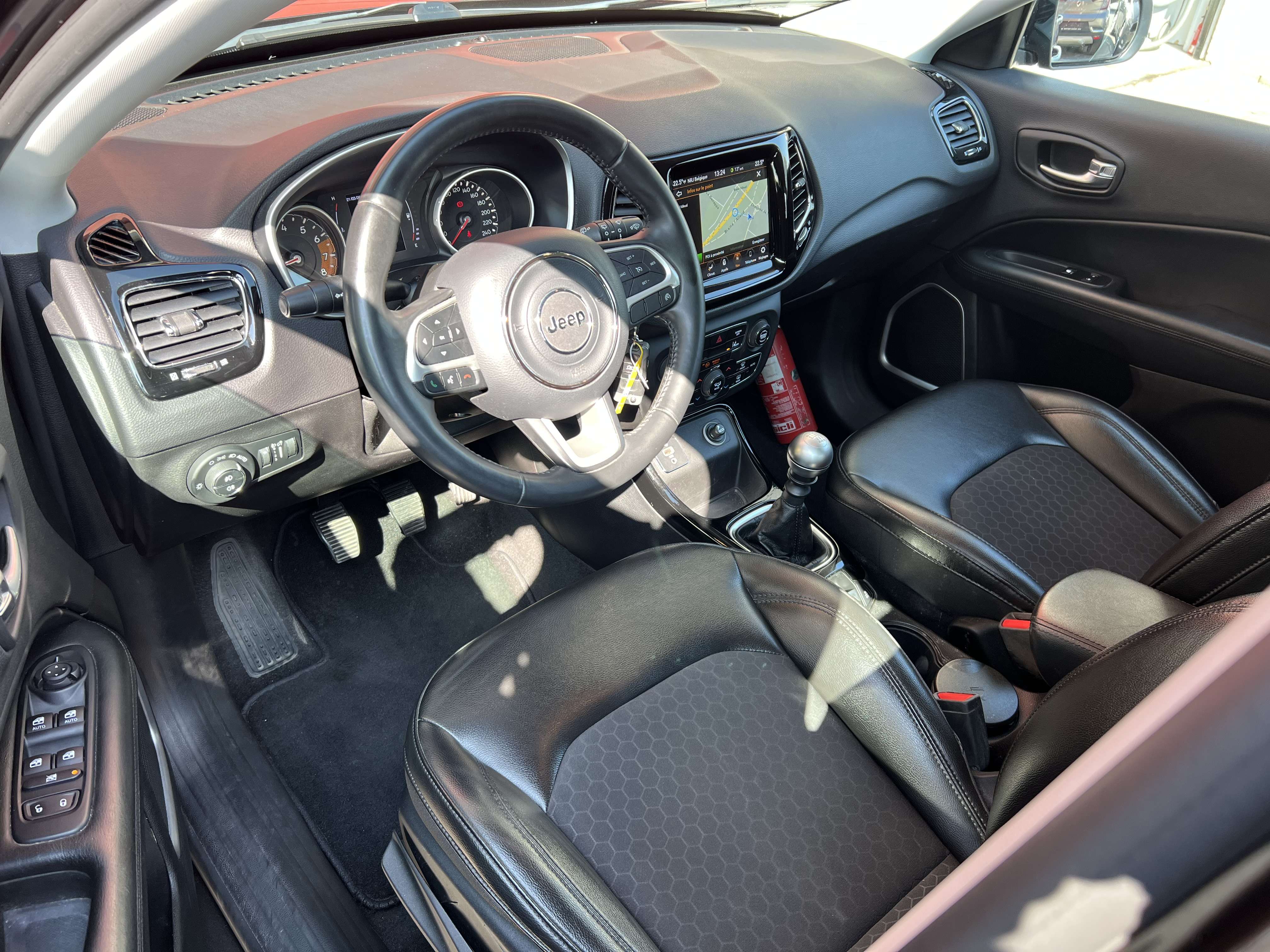 Jeep Compass 1.4 Turbo 4x2 Longitude + CAMÉRA + NAVI + CAR-PASS