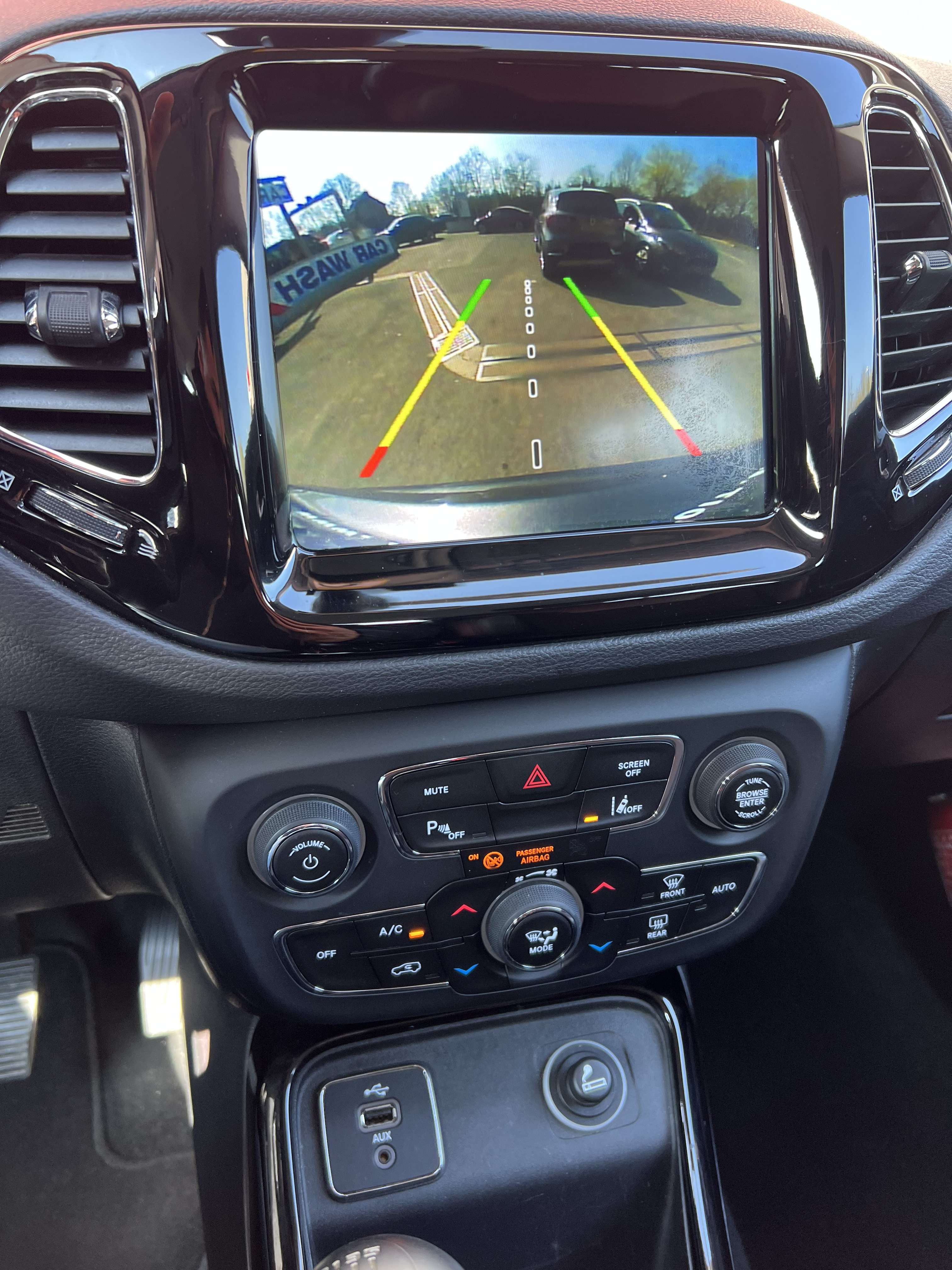 Jeep Compass 1.4 Turbo 4x2 Longitude + CAMÉRA + NAVI + CAR-PASS