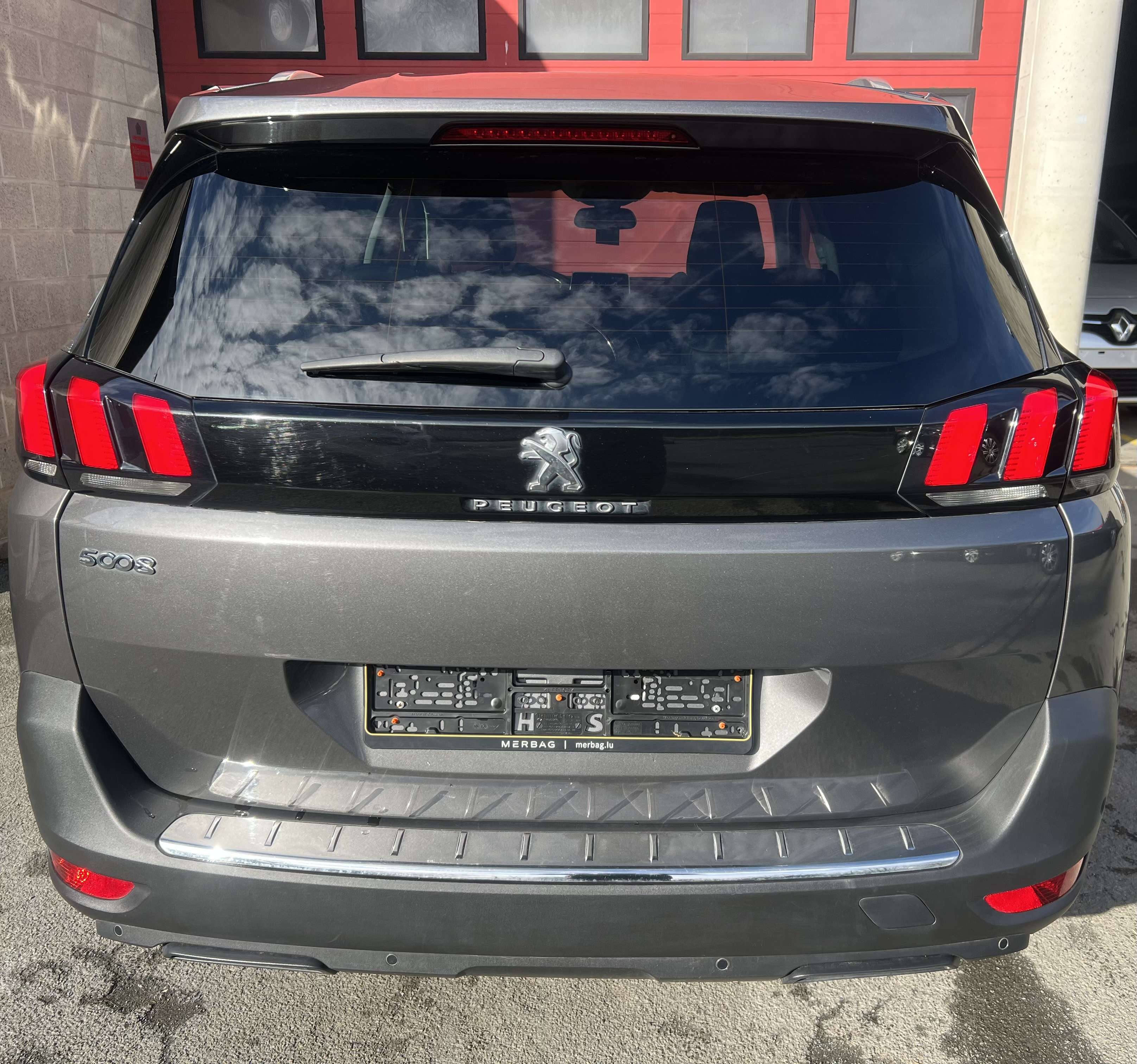 Peugeot 5008 1.2 PureTech Active + 7 pL + CAMÉRA + NAVI