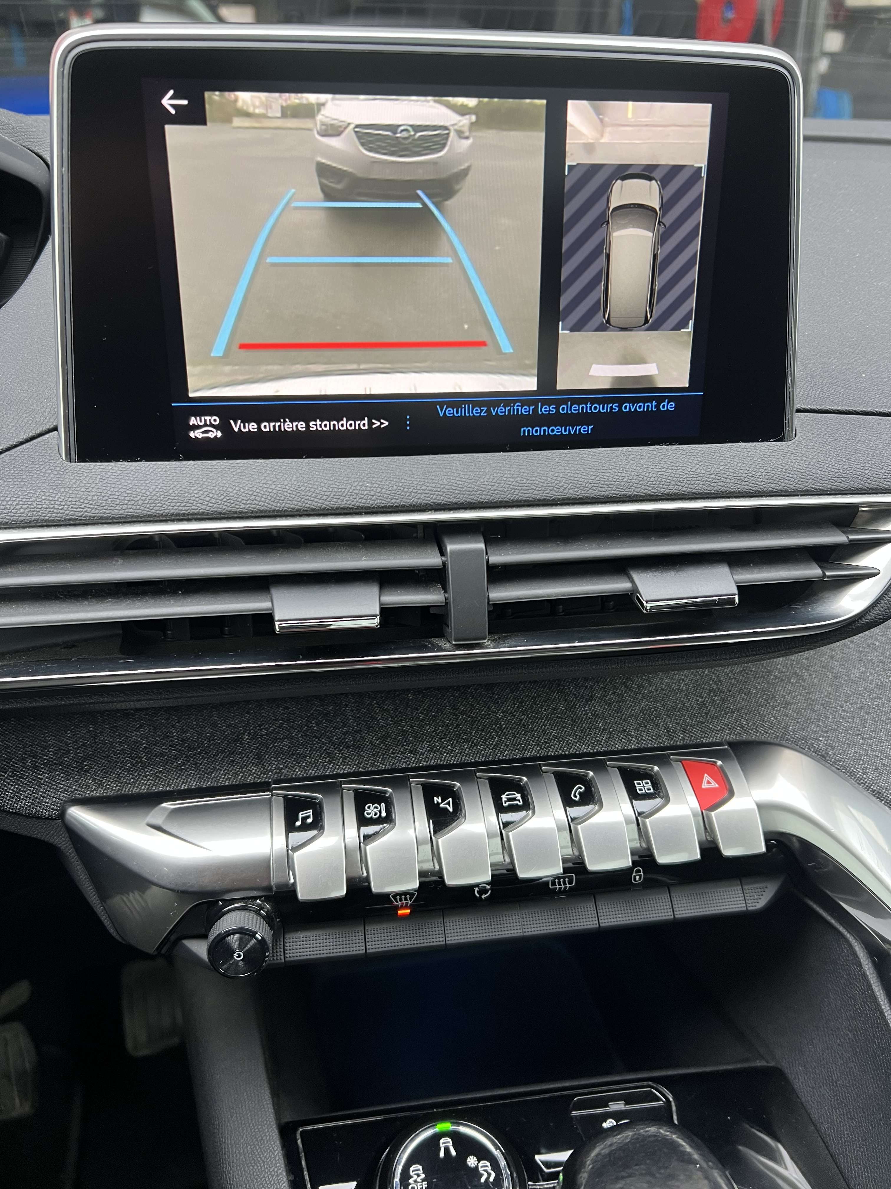 Peugeot 5008 1.2 PureTech Active + 7 pL + CAMÉRA + NAVI